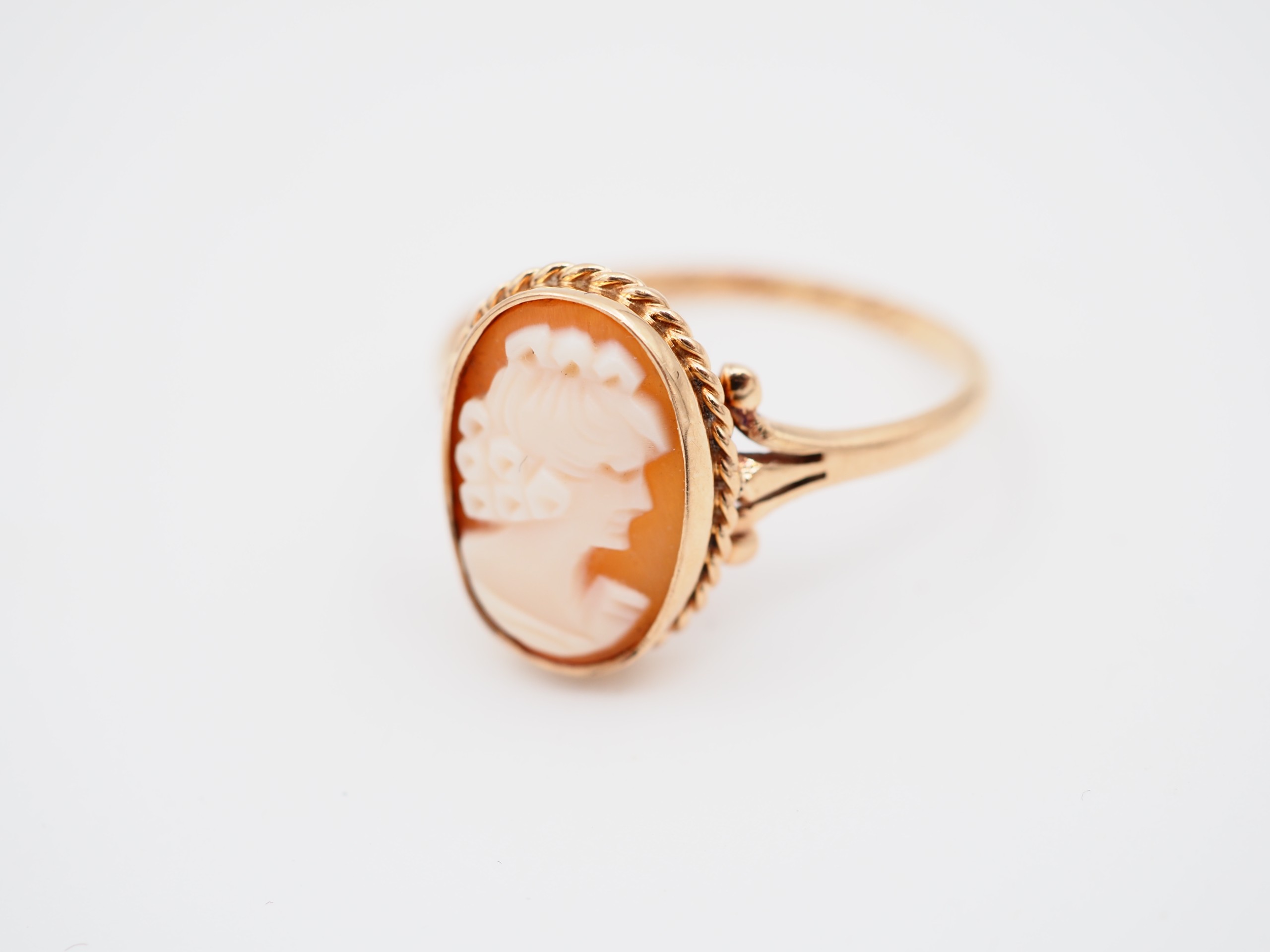 Kultainen Cameesormus 14k