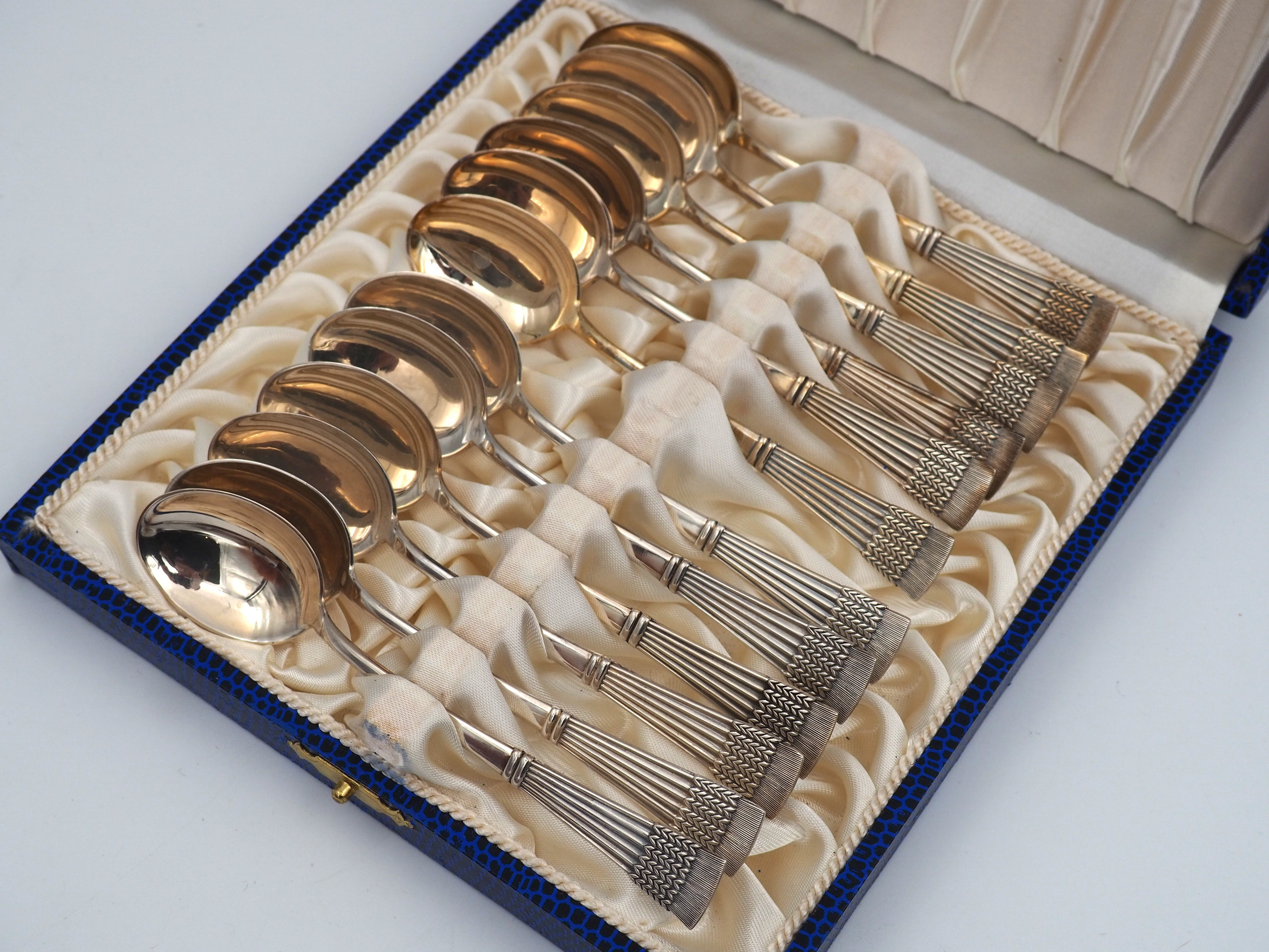 Tähkä hopealusikat