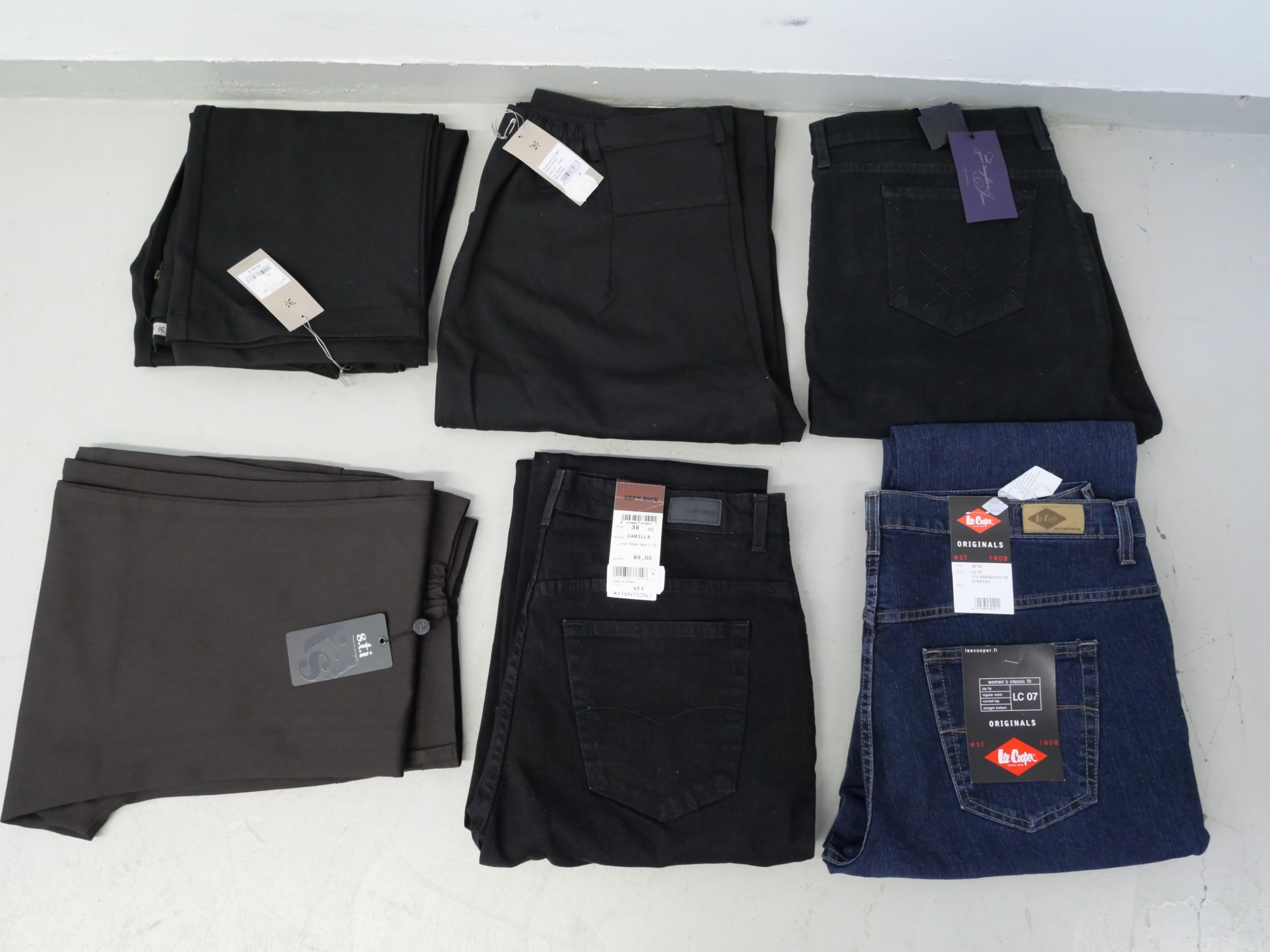 *Housut - Huutokauppa Ekman