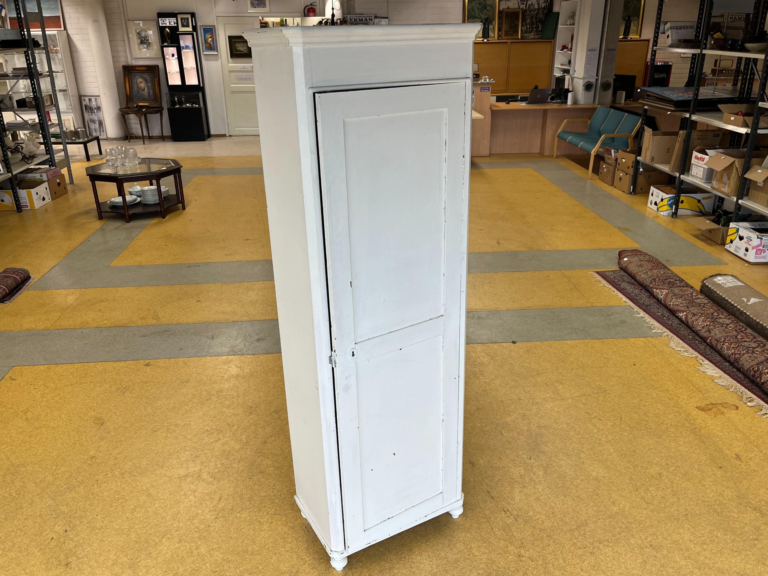 Kaappi - Huutokauppa Ekman