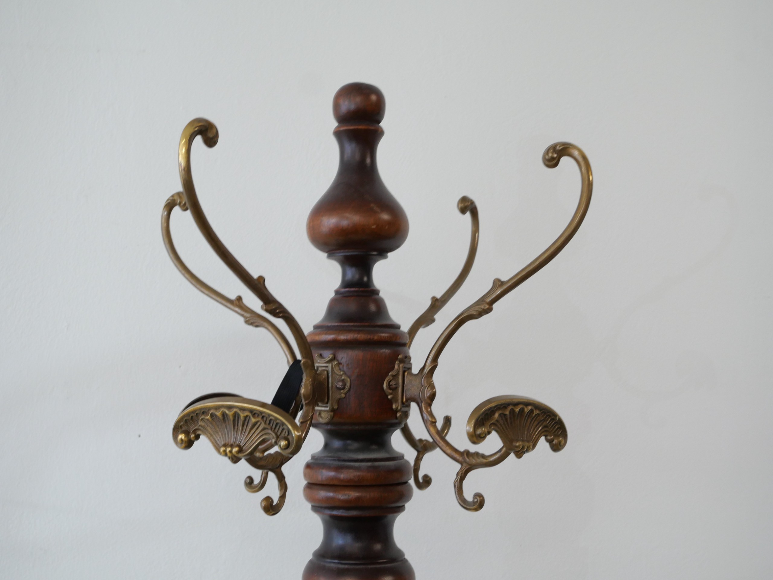 *Naulakko - Huutokauppa Ekman