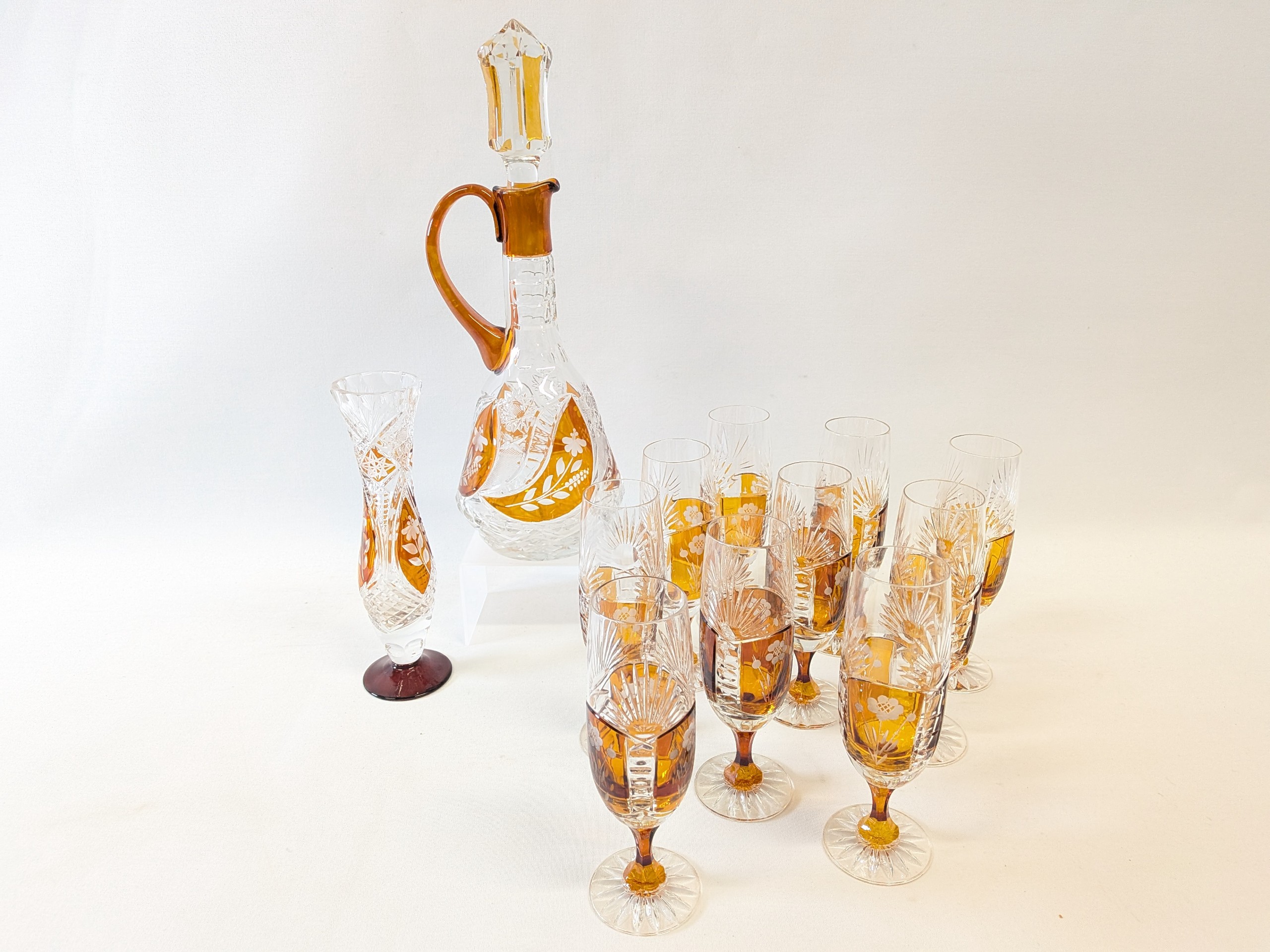 Kristalliastiat - Huutokauppa Ekman