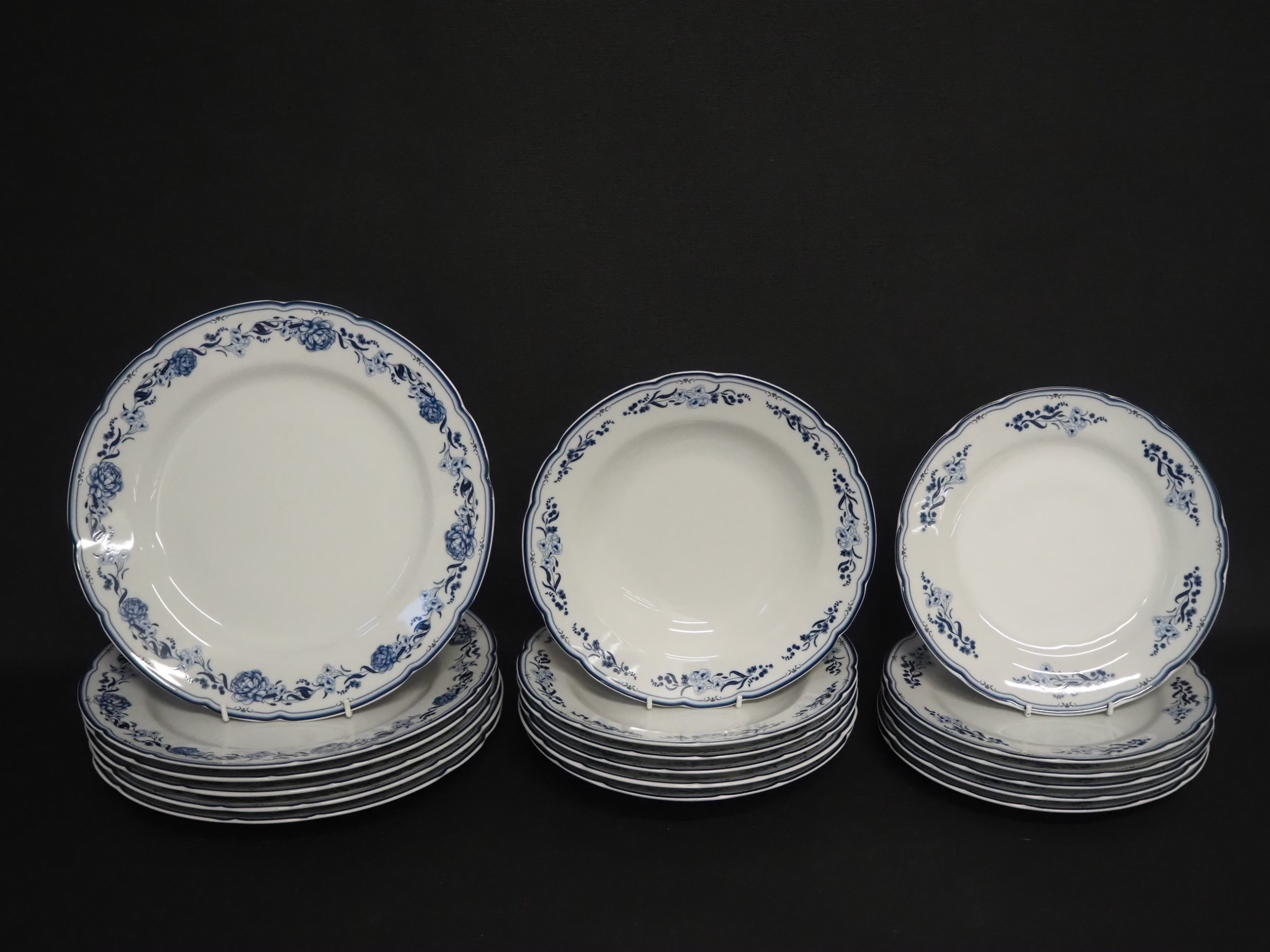 Apilanlehti - Huutokauppa Ekman