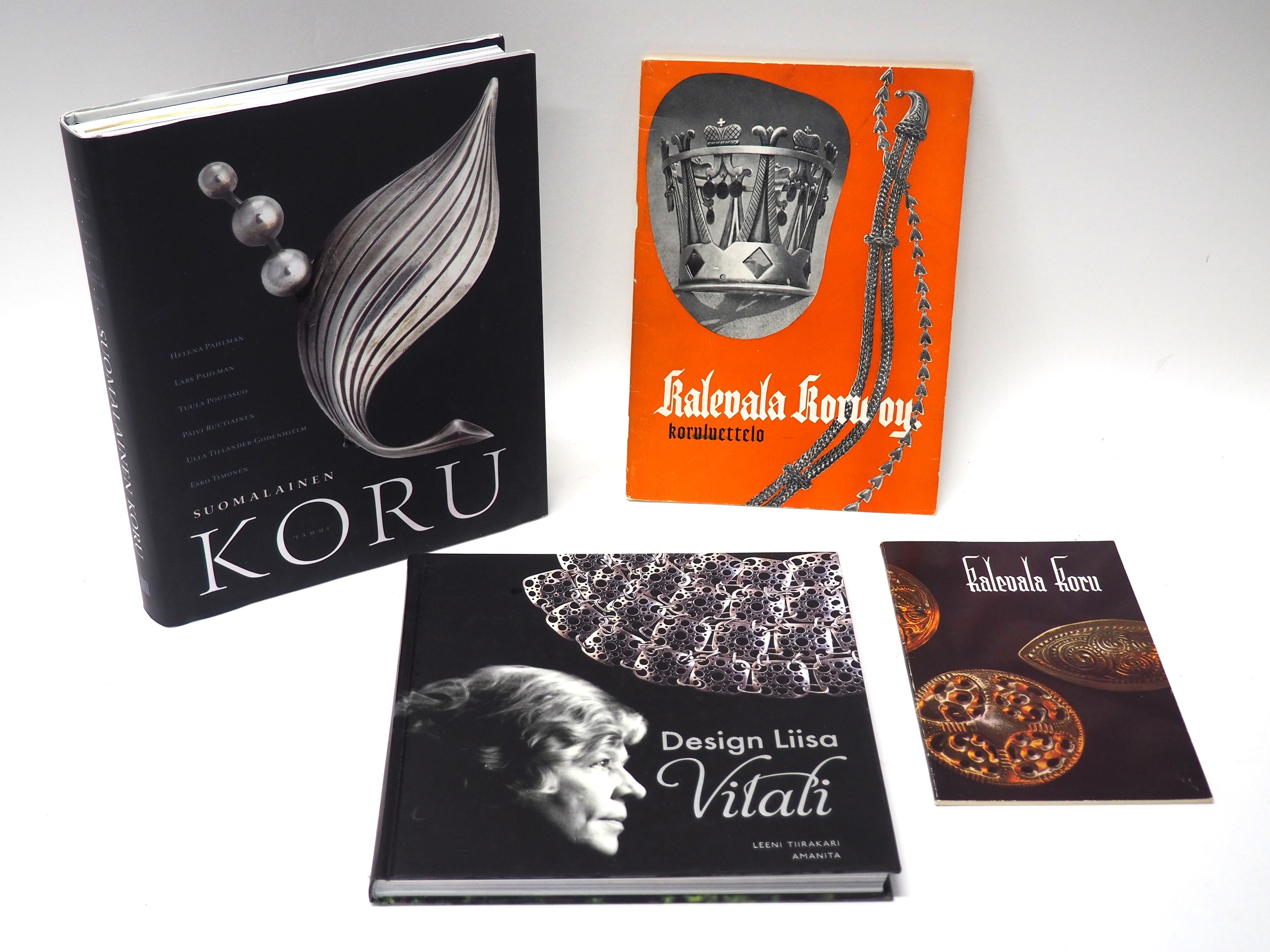 Liisa Vitali ym. korukirjat - Huutokauppa Ekman