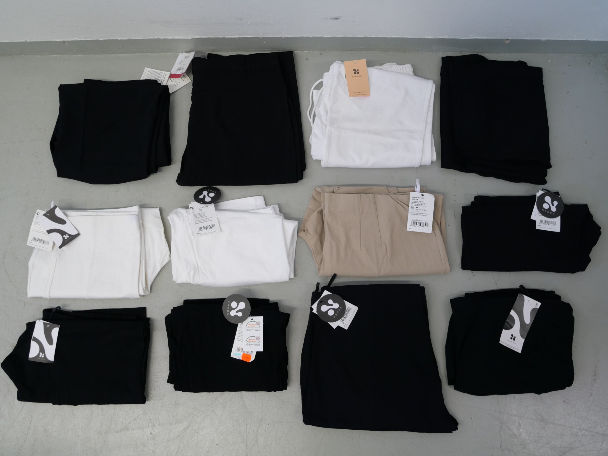 *Nanso ym. - Huutokauppa Ekman