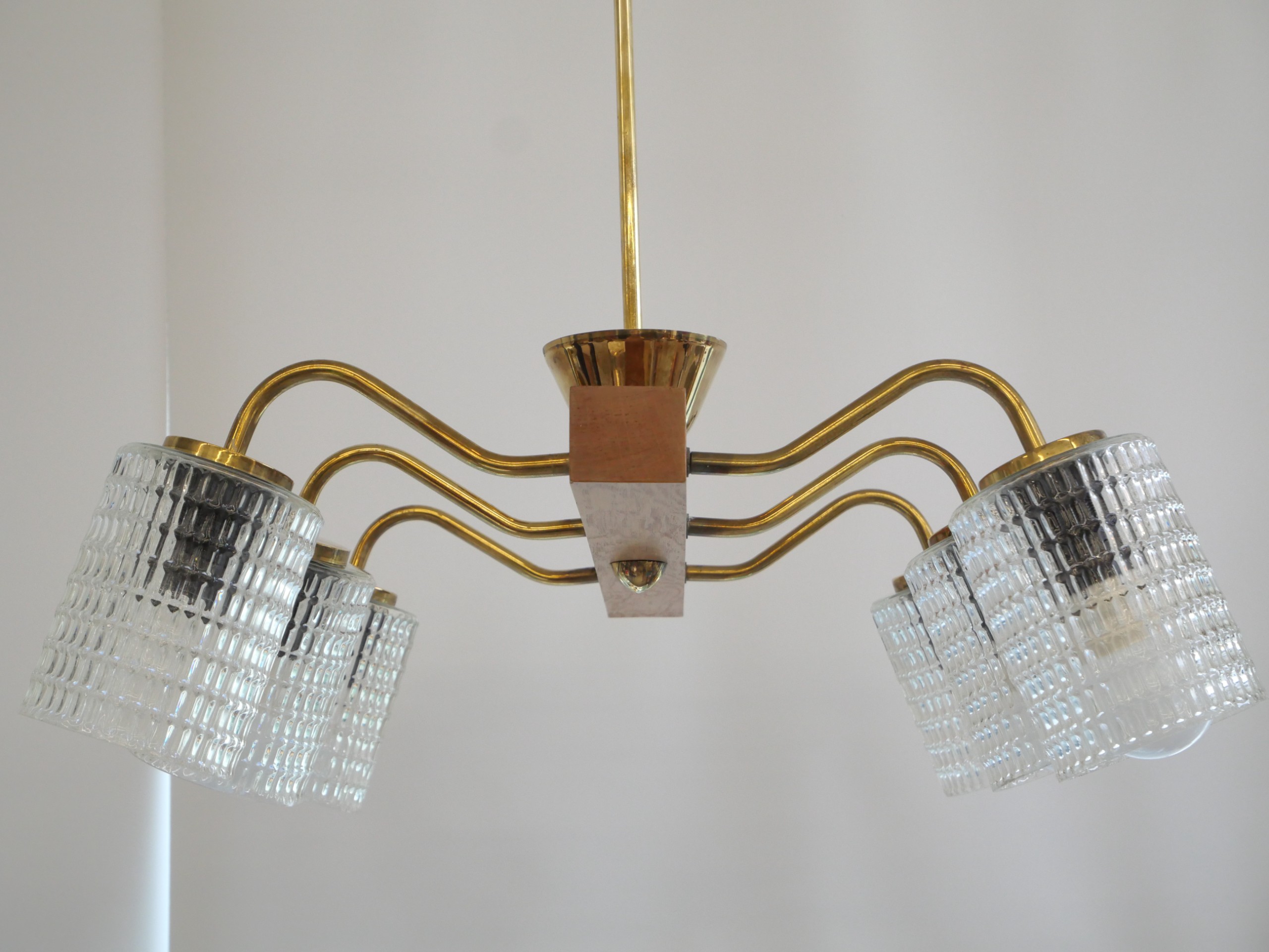 Kattovalaisin - Huutokauppa Ekman