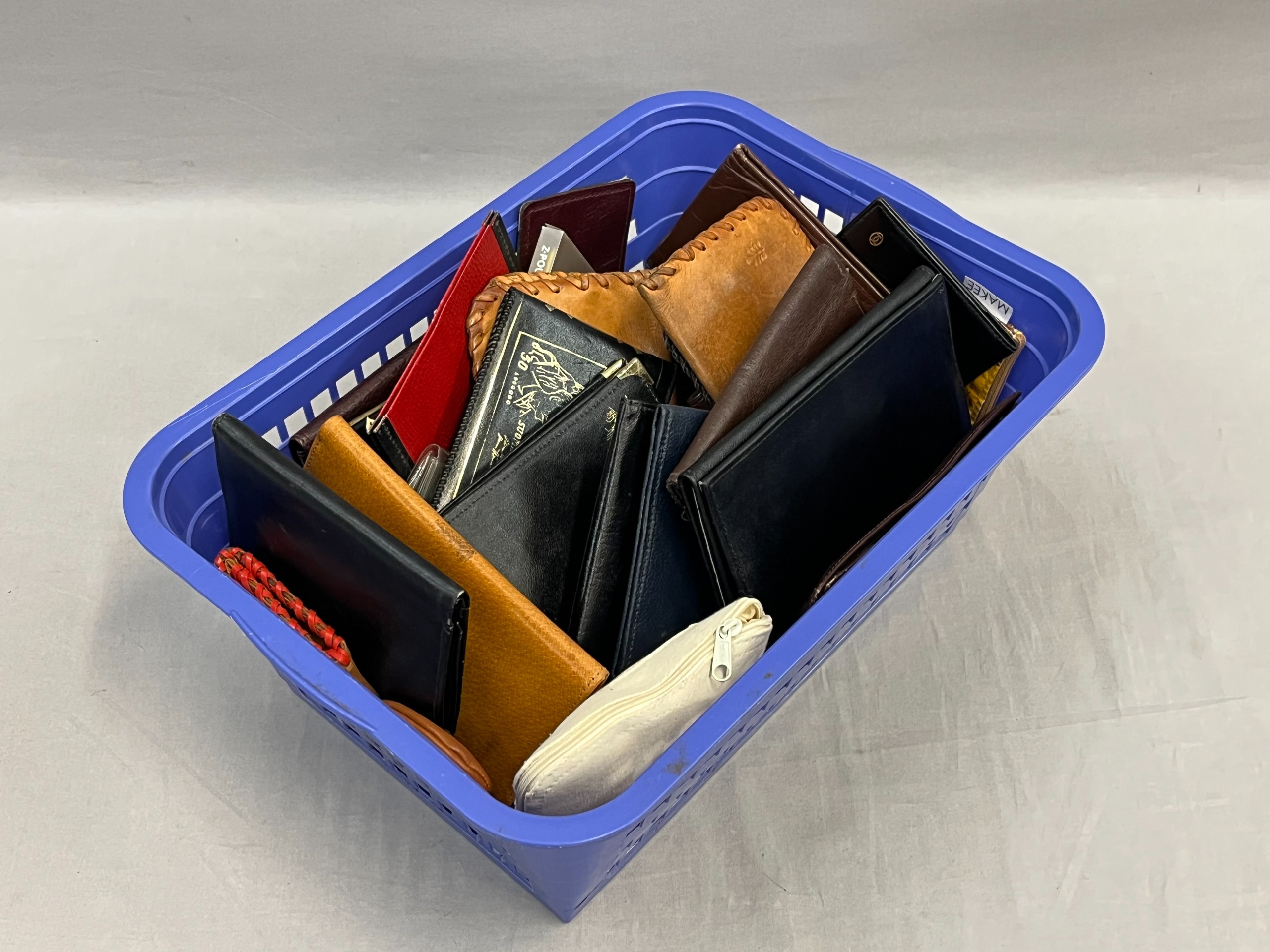 Lompakot - Huutokauppa Ekman