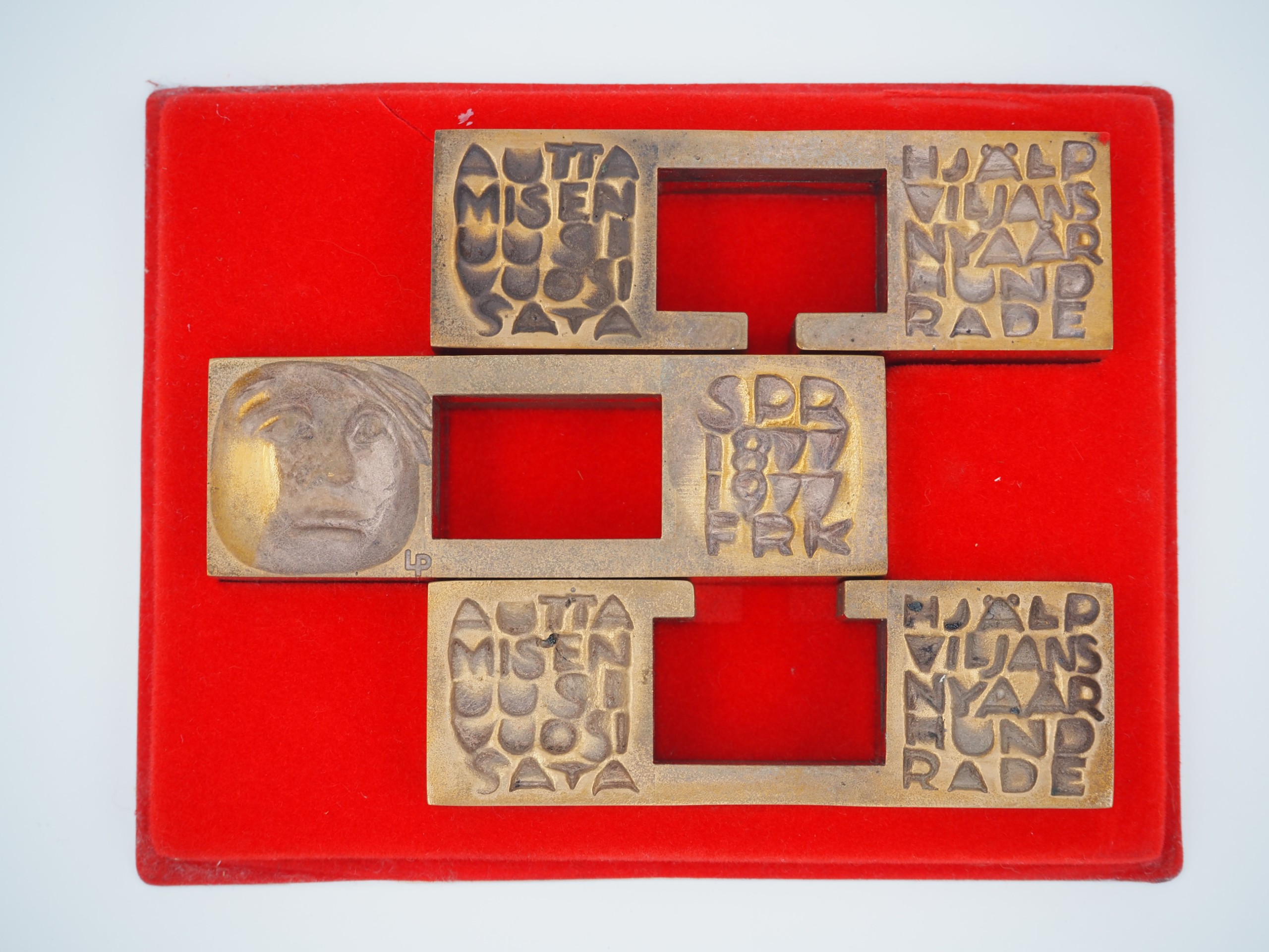 Laila Pullinen - Huutokauppa Ekman