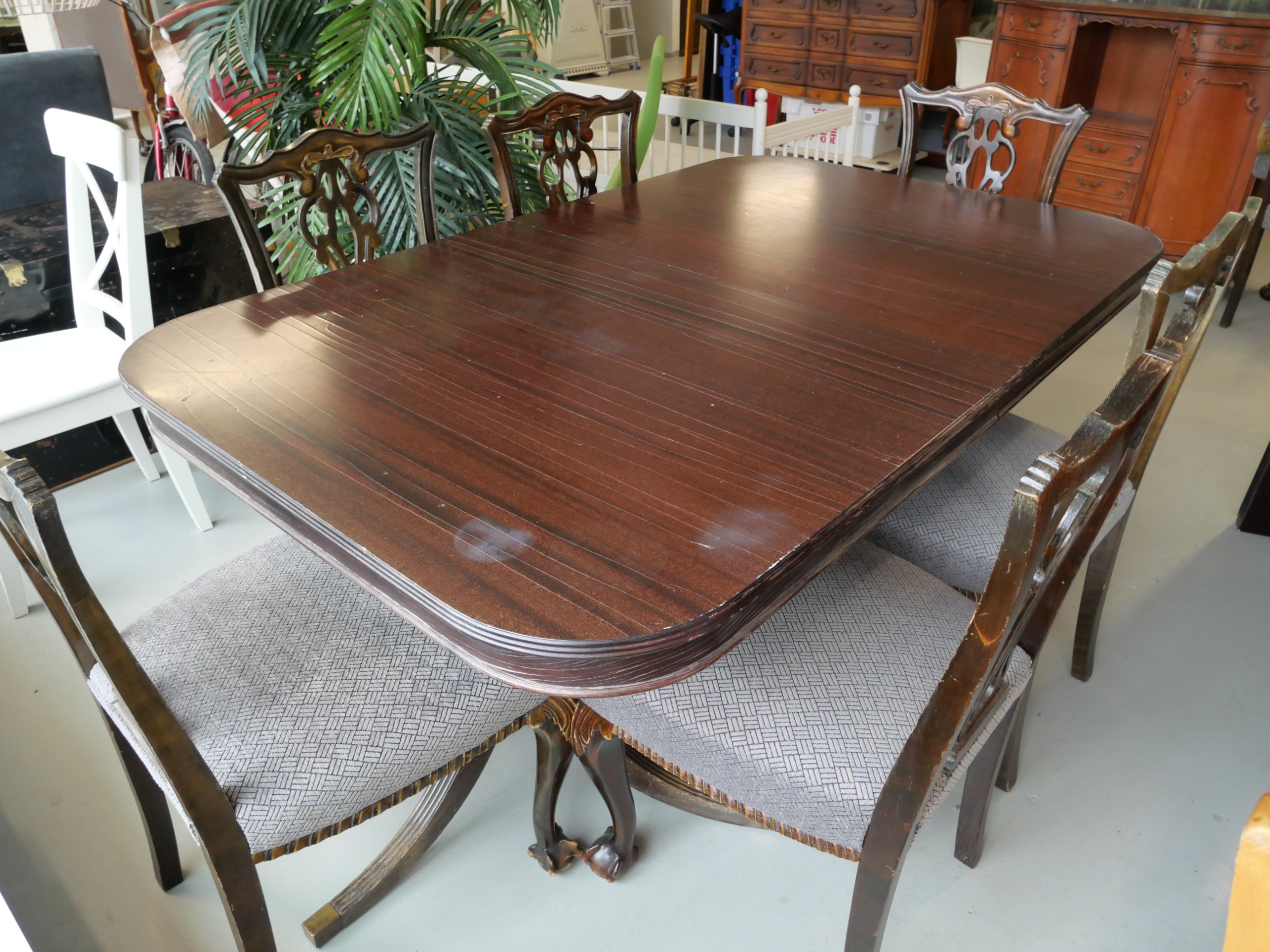 *Pöytäryhmä - Huutokauppa Ekman