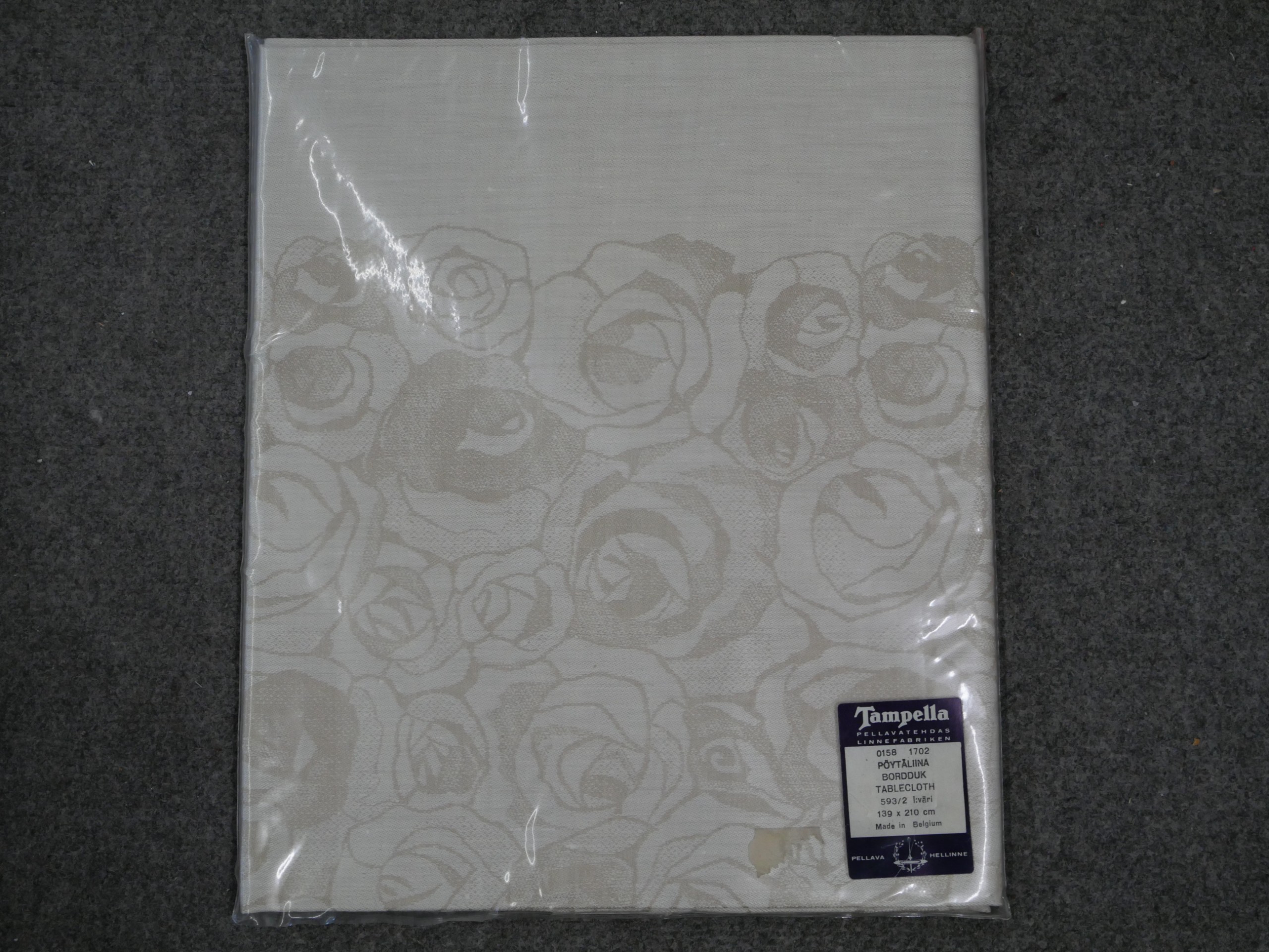 Dora Jung - Huutokauppa Ekman