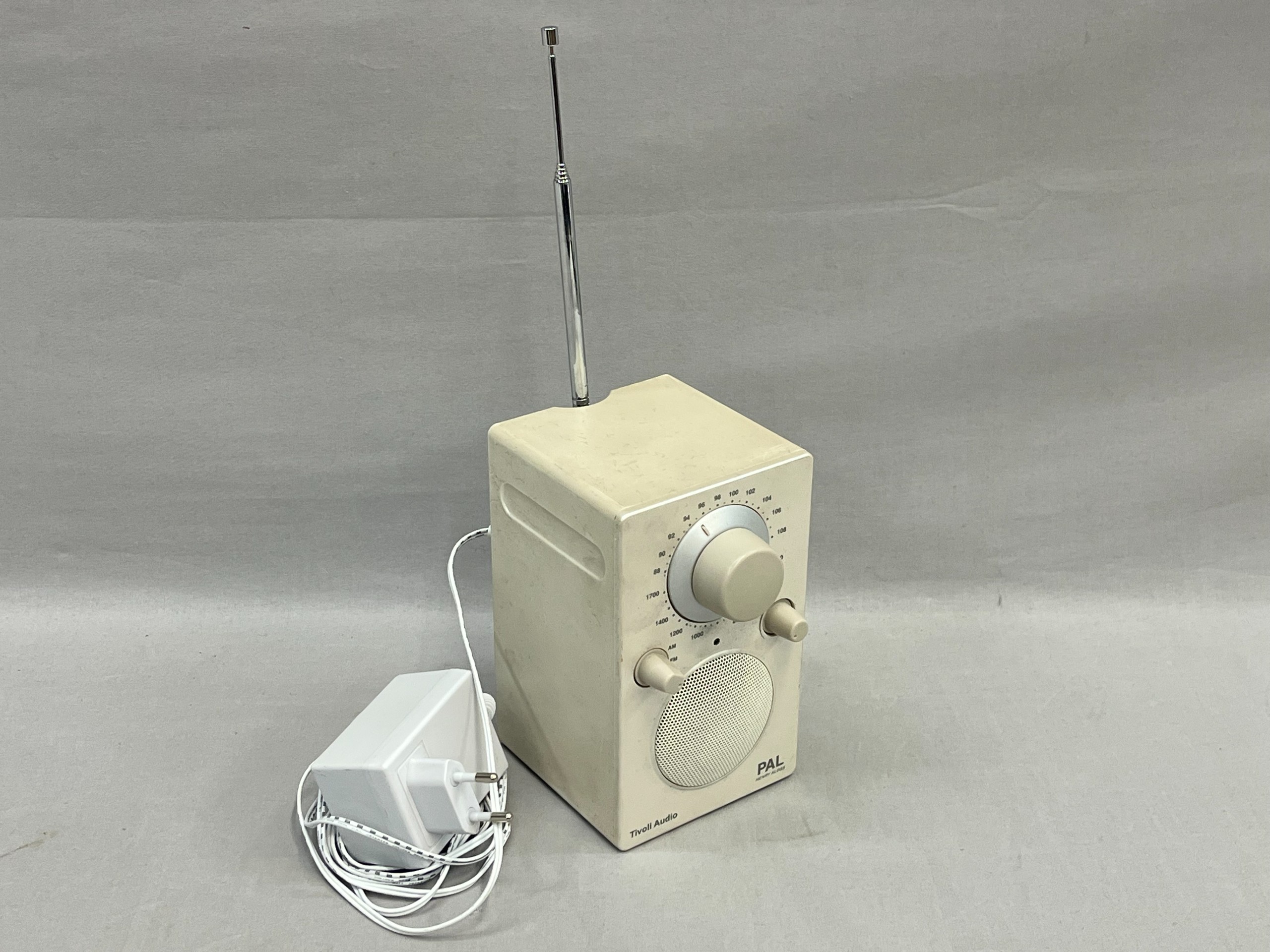 Tivoli - Huutokauppa Ekman