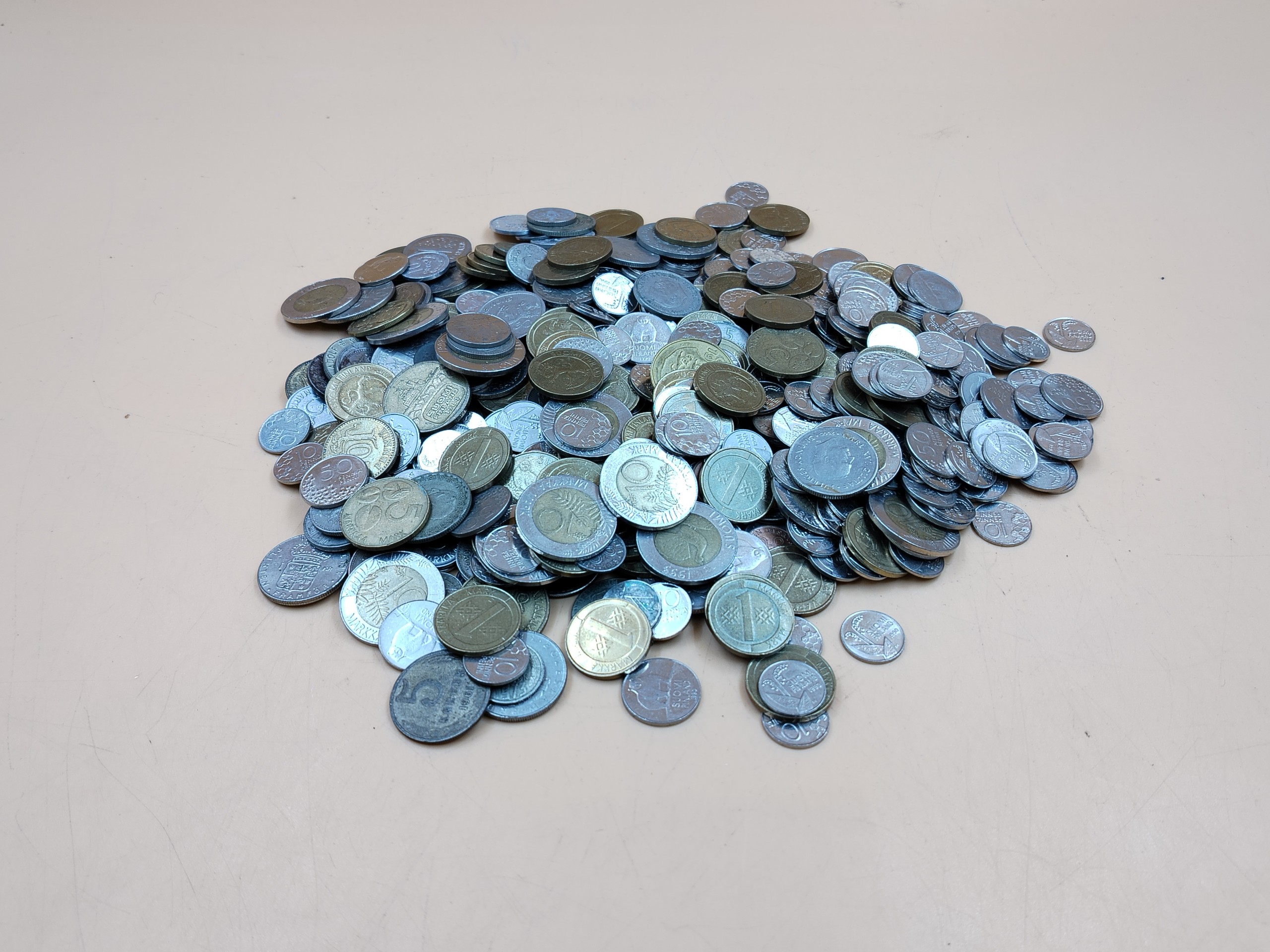 Rahat - Huutokauppa Ekman