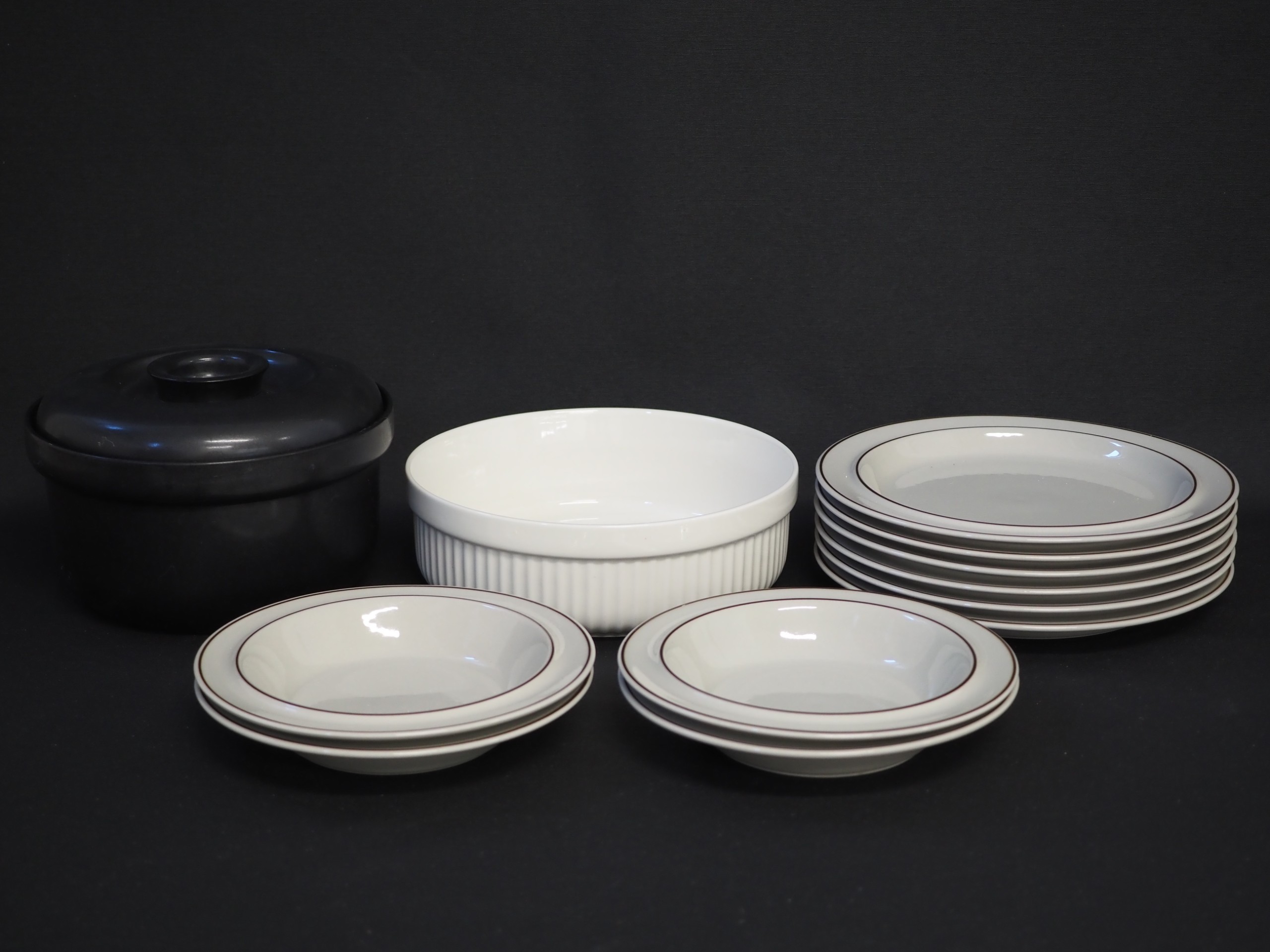 Arabia - Huutokauppa Ekman