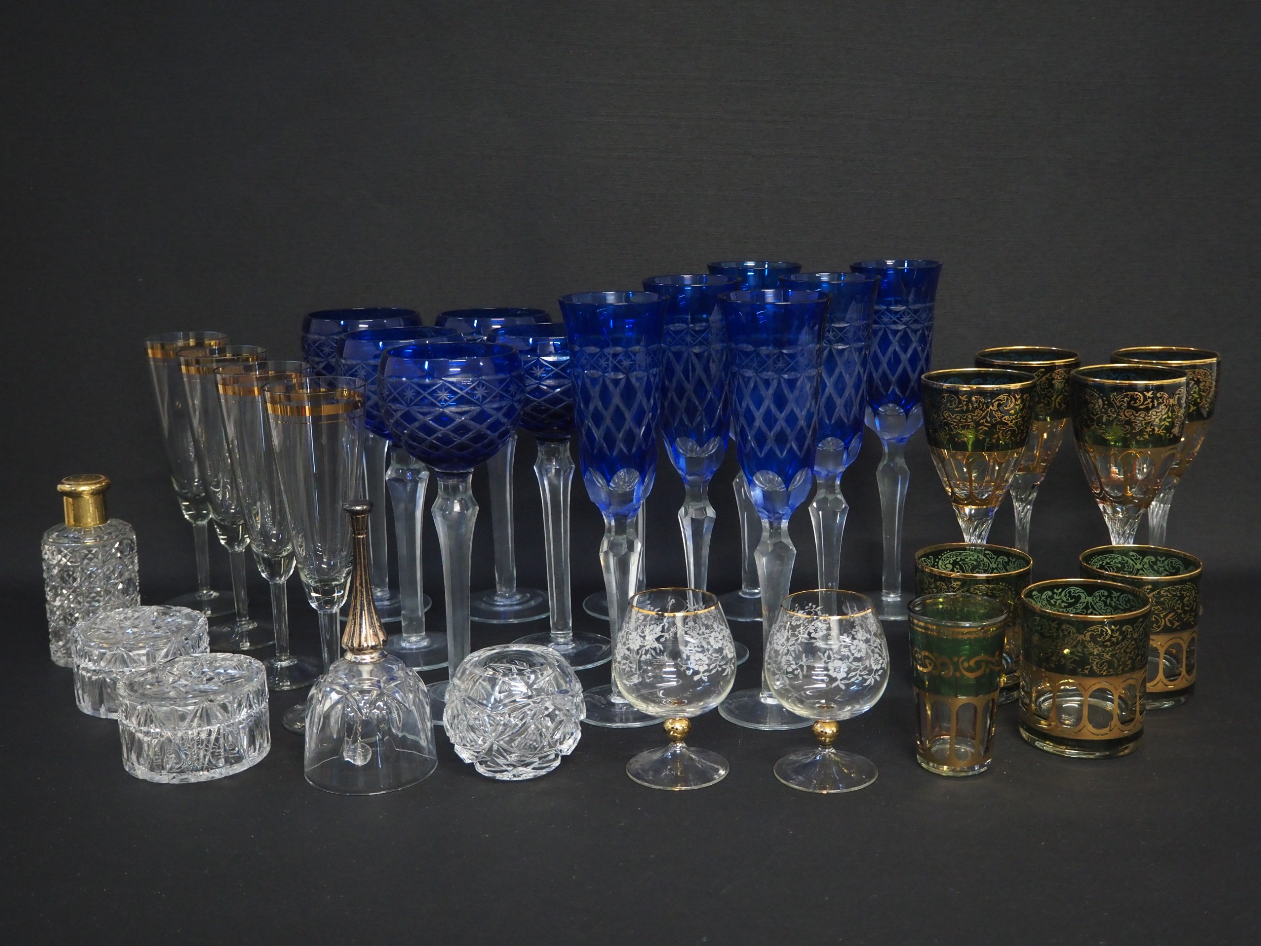 Lasit - Huutokauppa Ekman