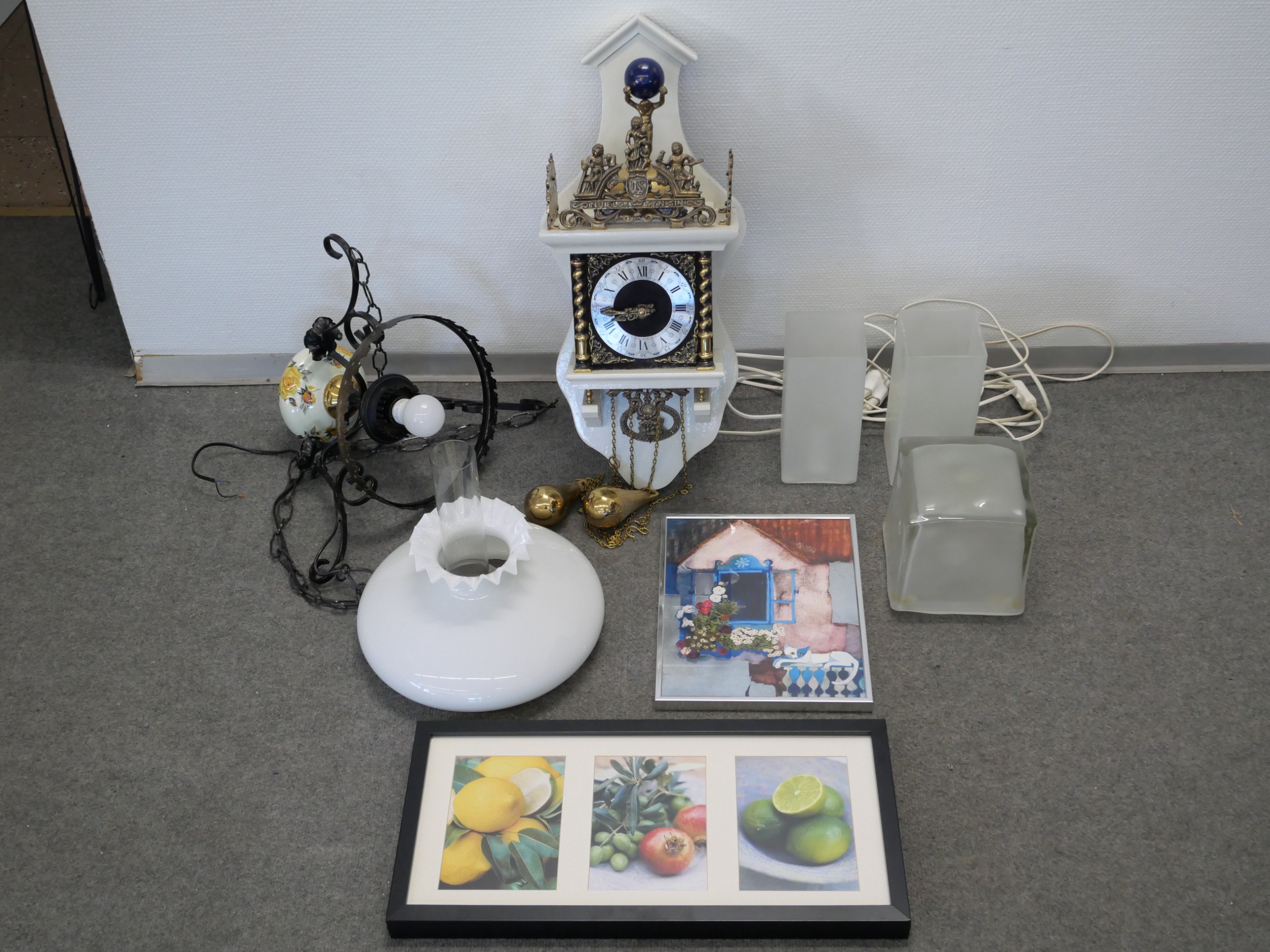 Kello, valaisimet ym. - Huutokauppa Ekman