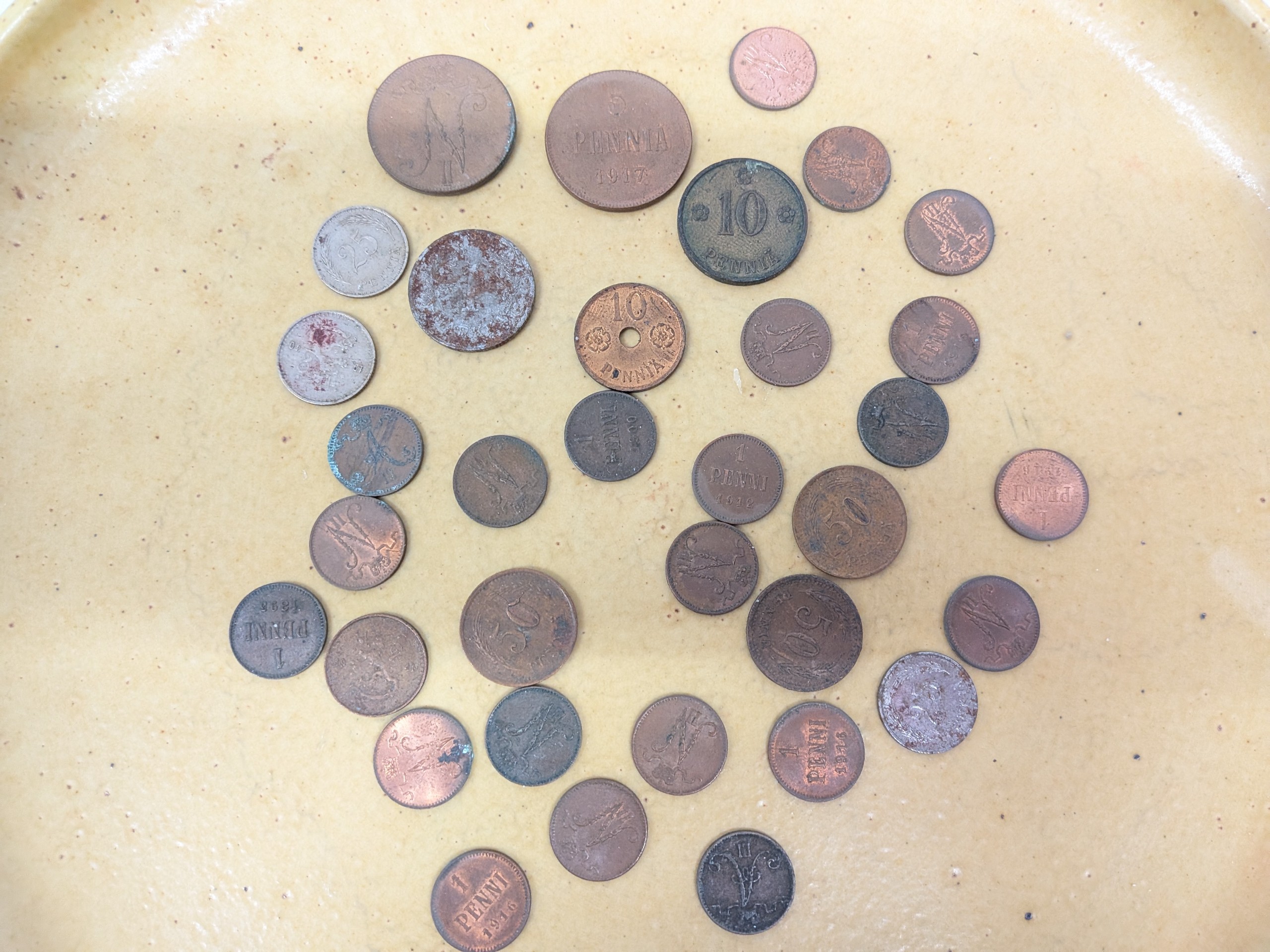 Pennit ym. - Huutokauppa Ekman