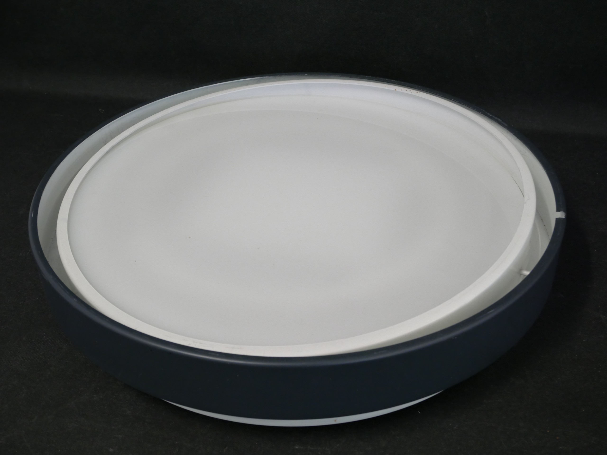 Kattovalaisin - Huutokauppa Ekman