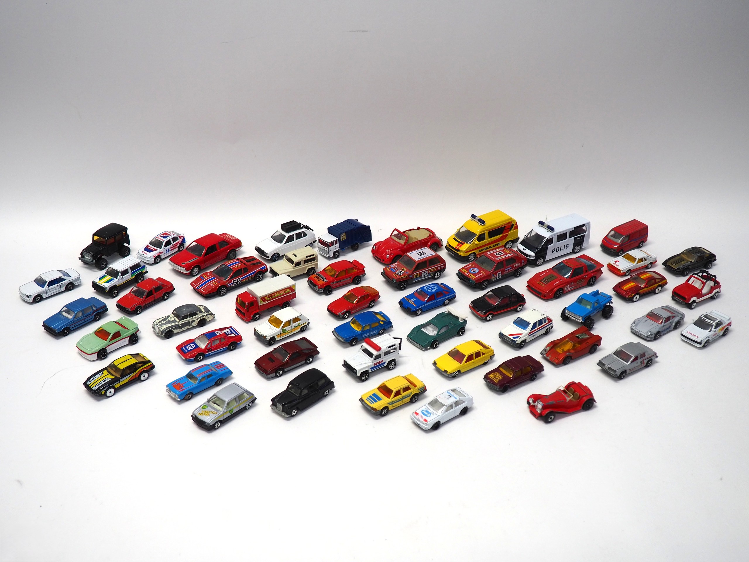 Pikkuautot - Huutokauppa Ekman