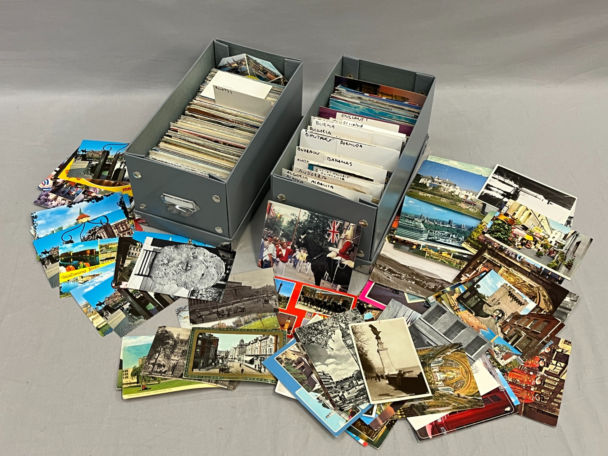 Ulkomaiset postikortit - Huutokauppa Ekman