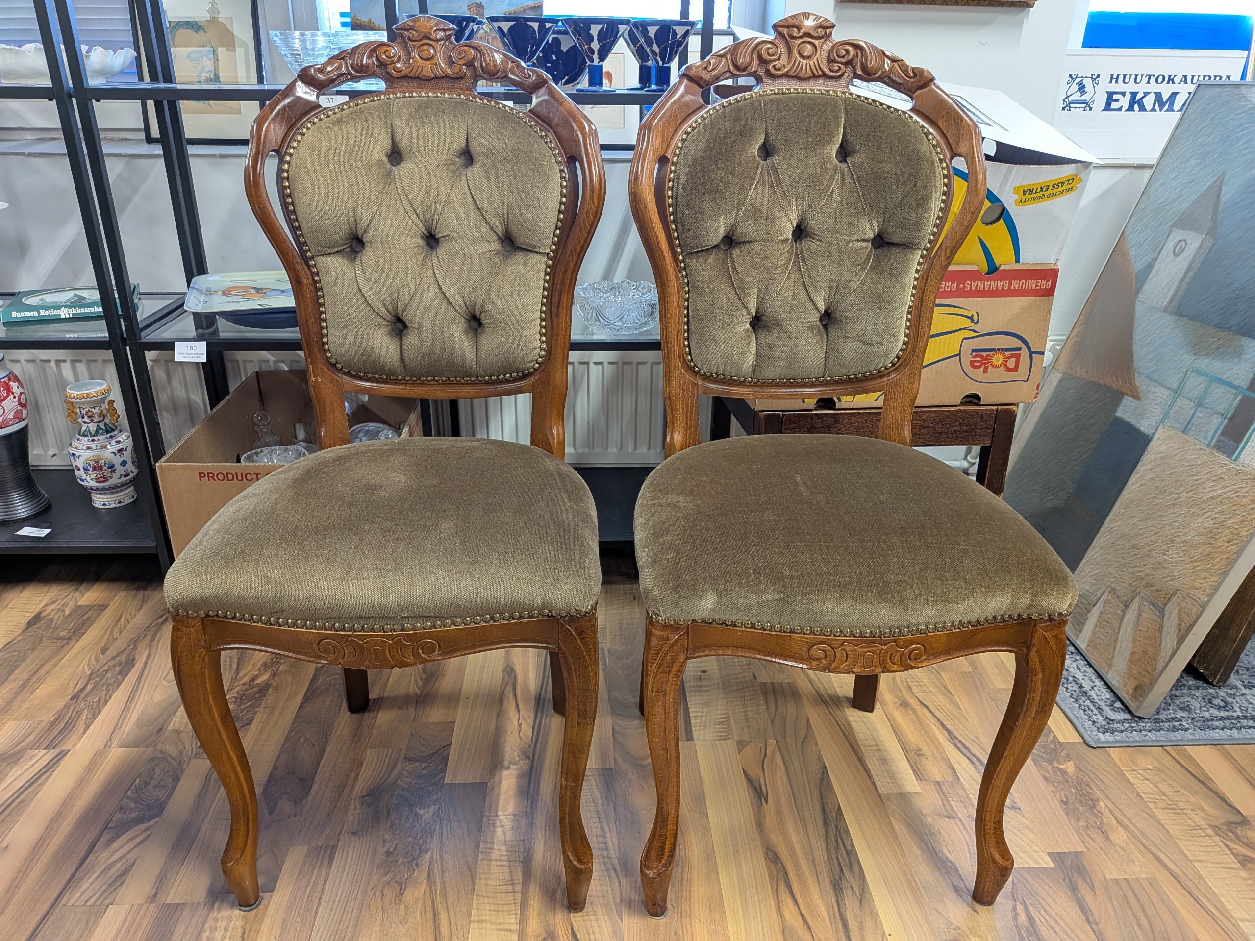 Rokokootuolit - Huutokauppa Ekman
