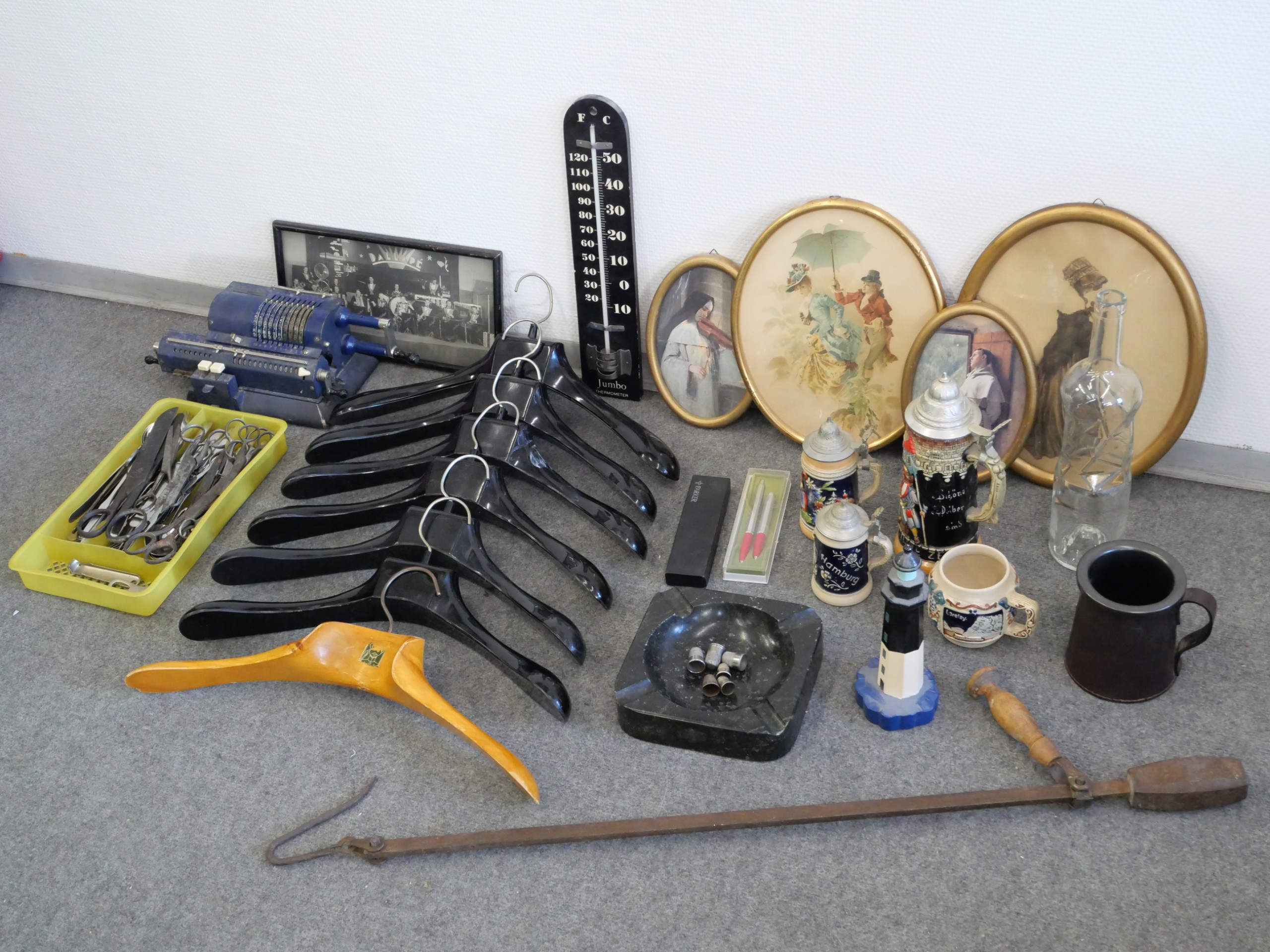 Sarvis ym. (kahdessa kuvassa) - Huutokauppa Ekman