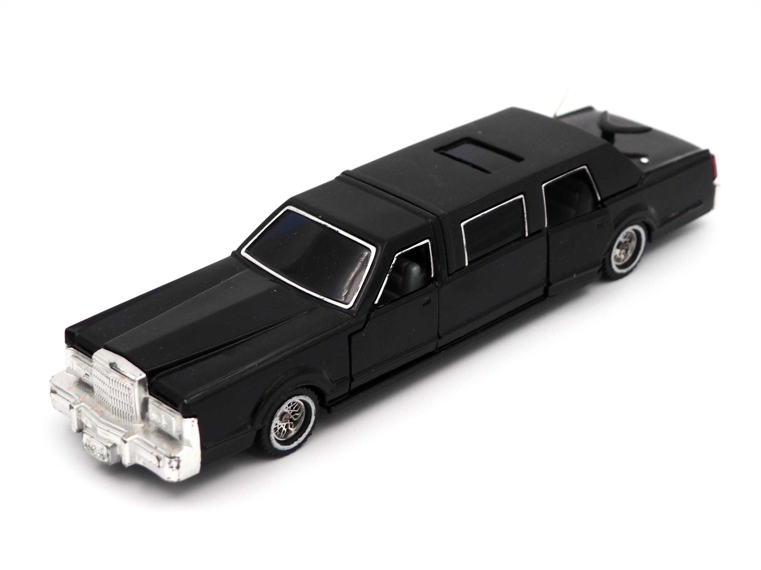 Majorette Limousine - Huutokauppa Ekman