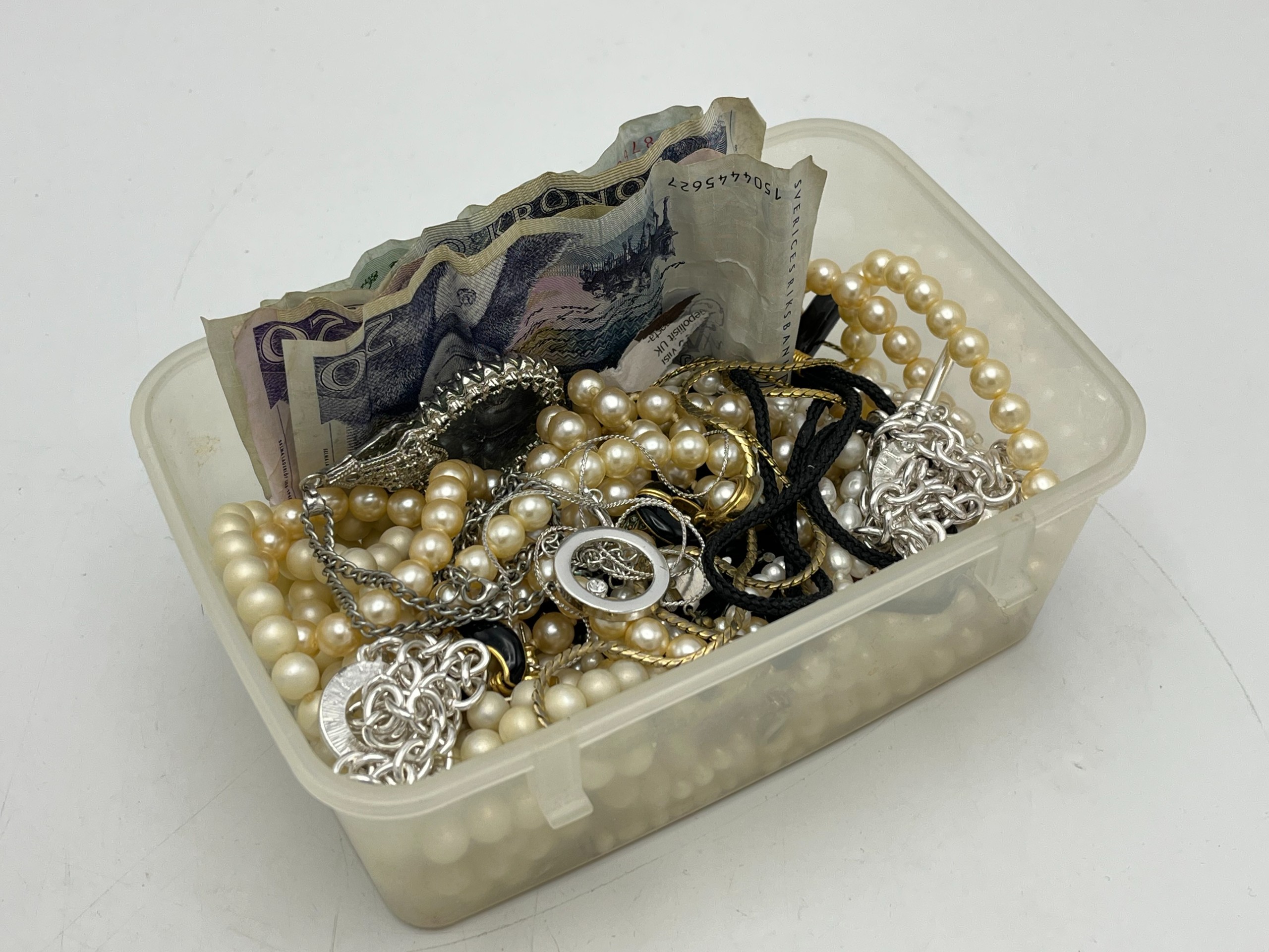 Korut, setelit - Huutokauppa Ekman