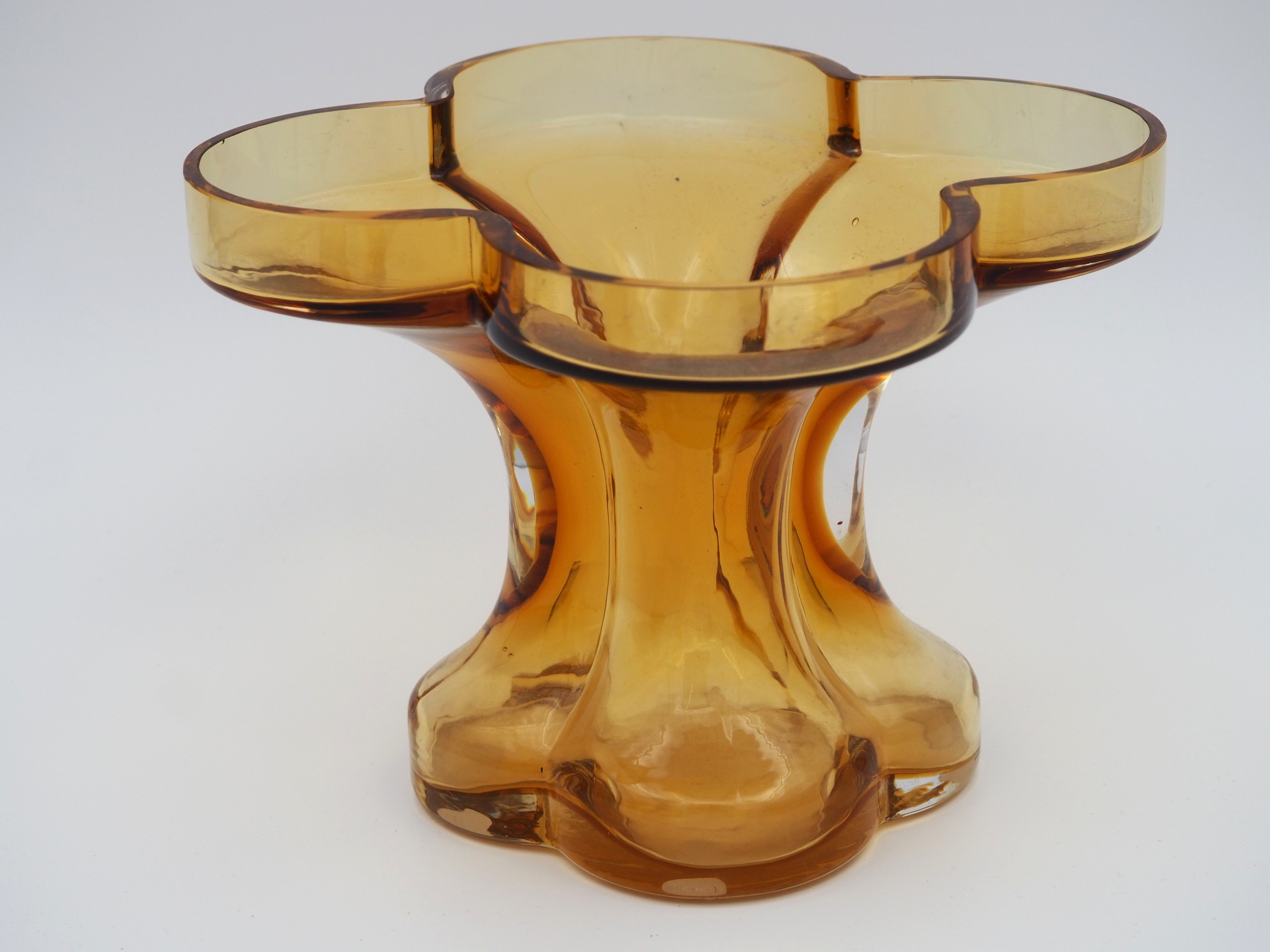 Helena Tynell - Huutokauppa Ekman