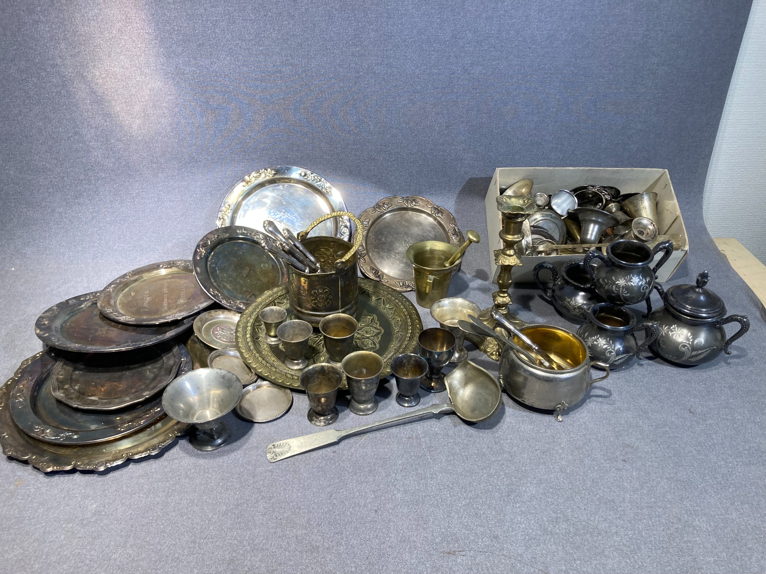 Erä metallia - Huutokauppa Ekman