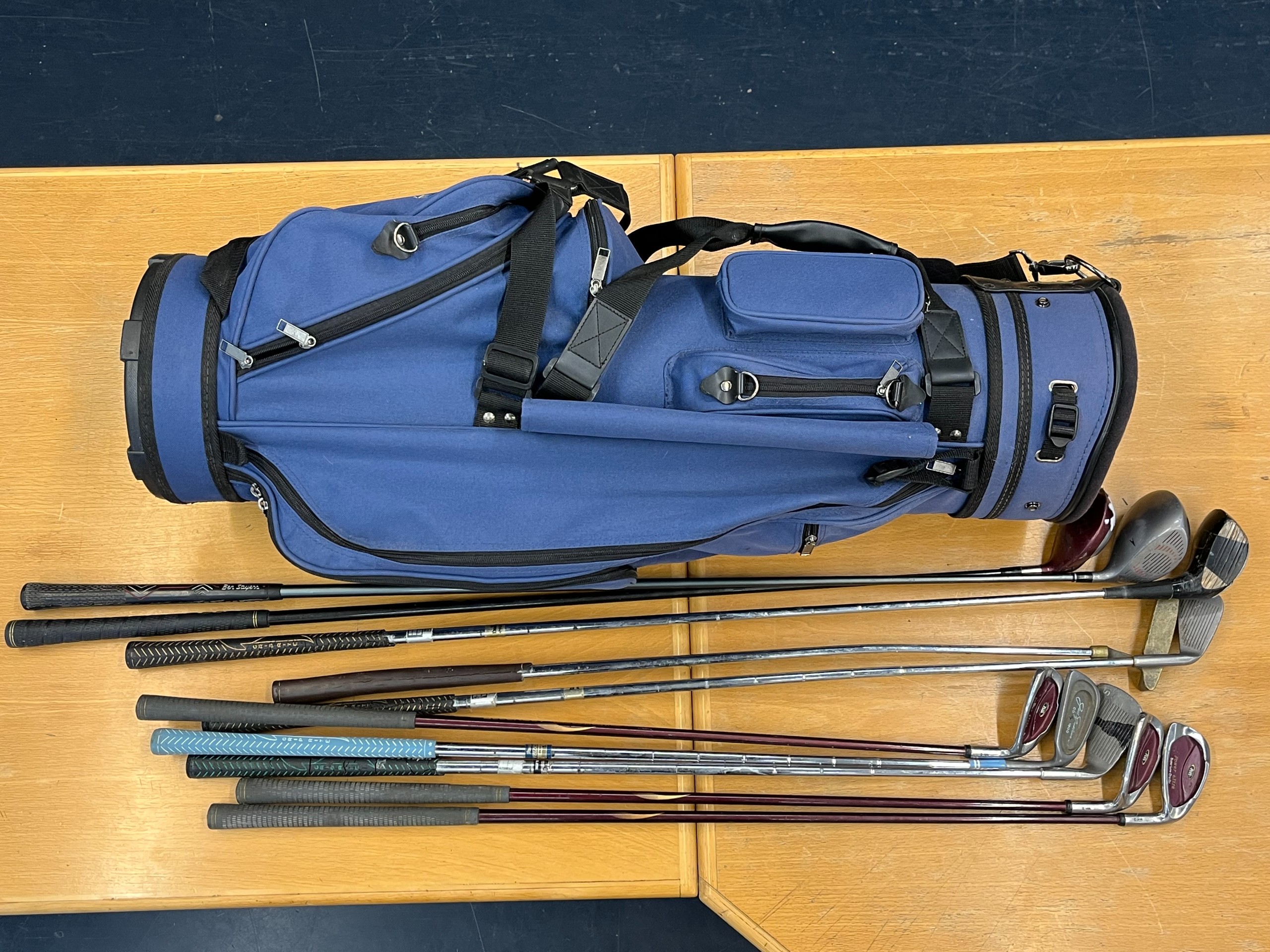 Golfbägi, mailat - Huutokauppa Ekman