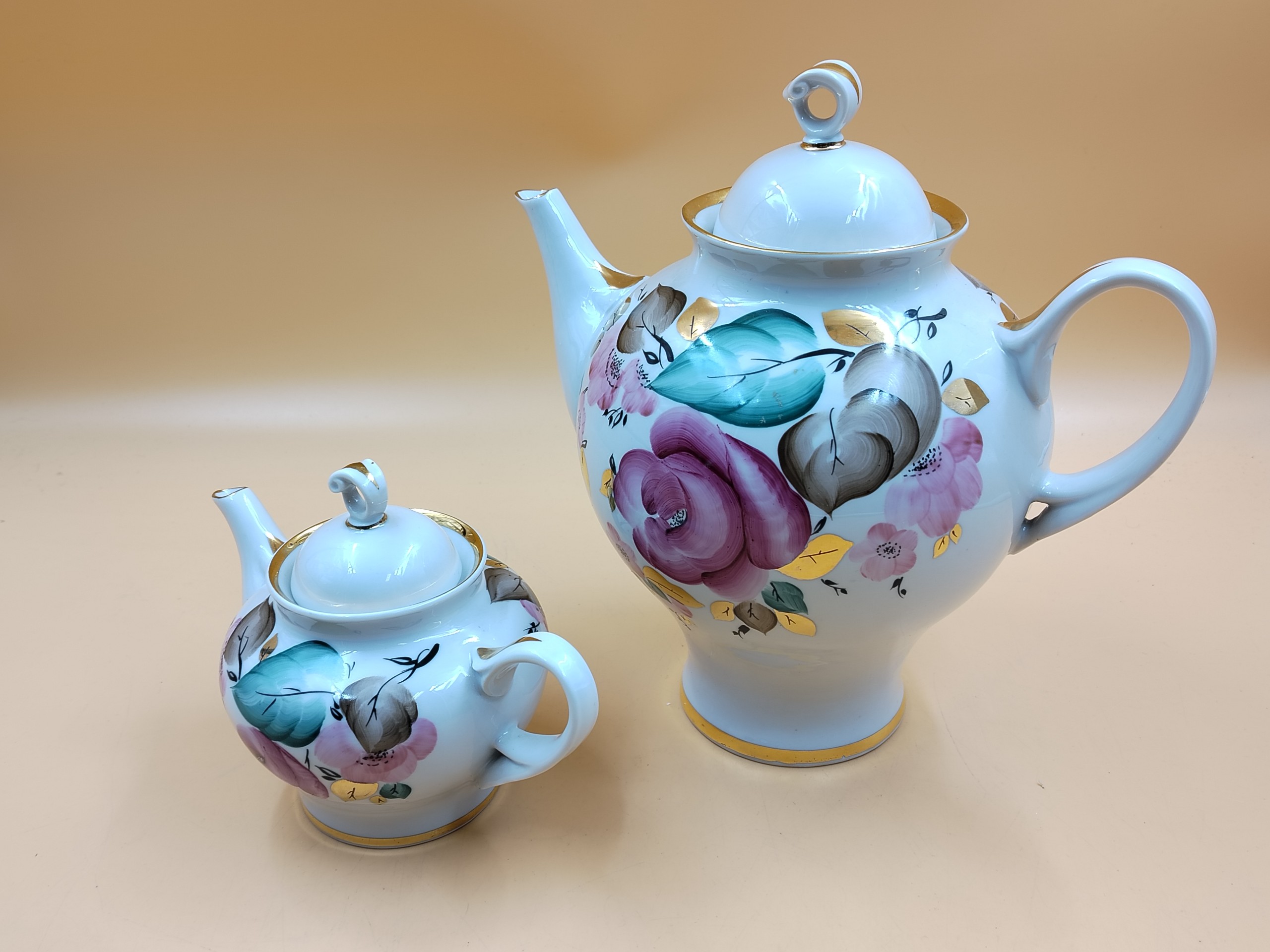 Posliini kannut - Huutokauppa Ekman