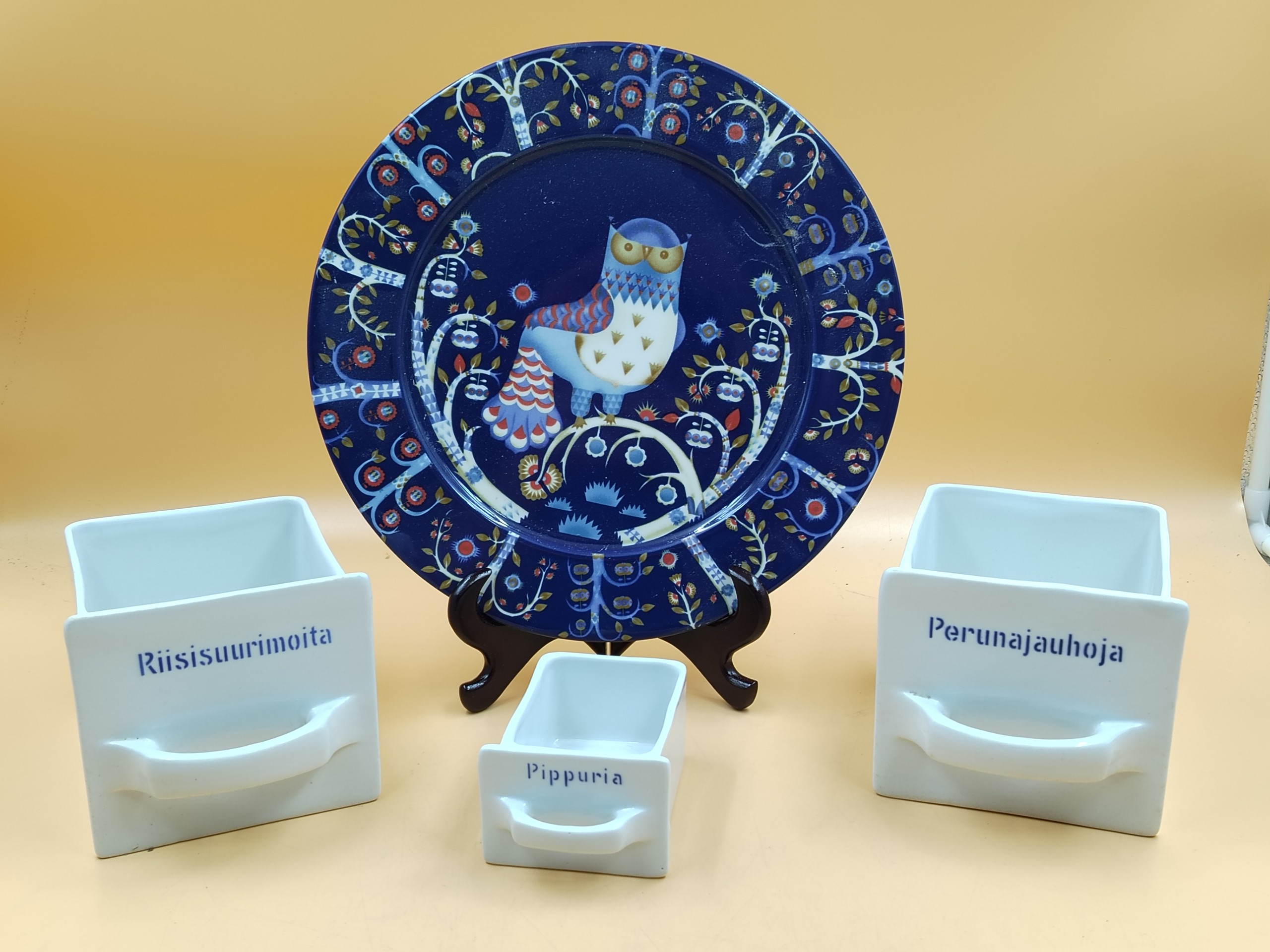 Arabia ym. - Huutokauppa Ekman