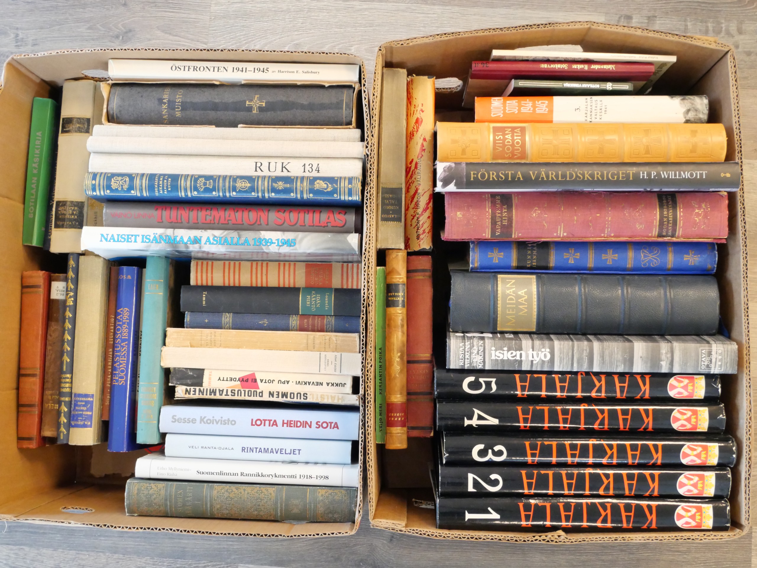 Sotakirjat ym. - Huutokauppa Ekman