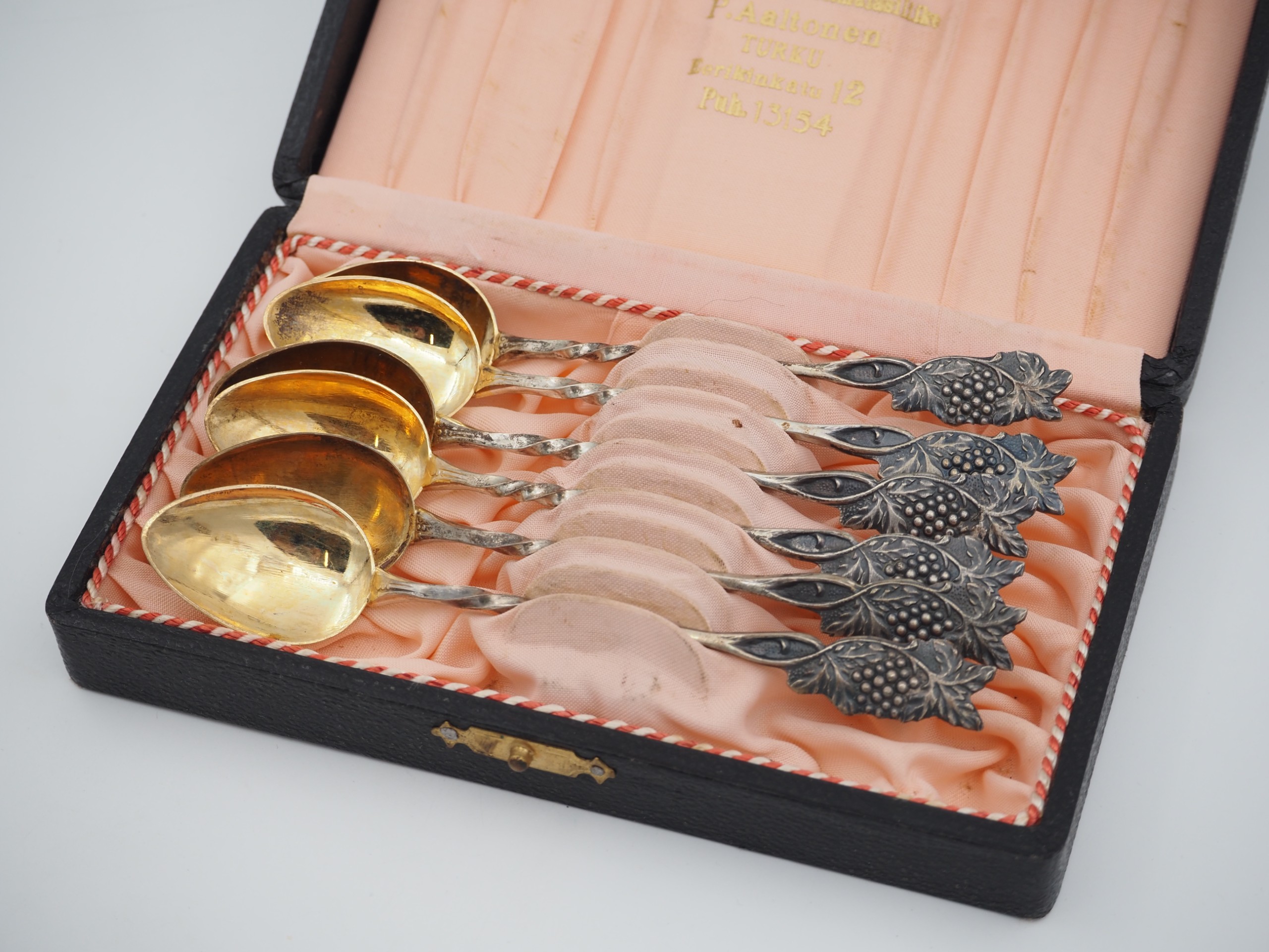 Hopea kahvilusikat - Huutokauppa Ekman