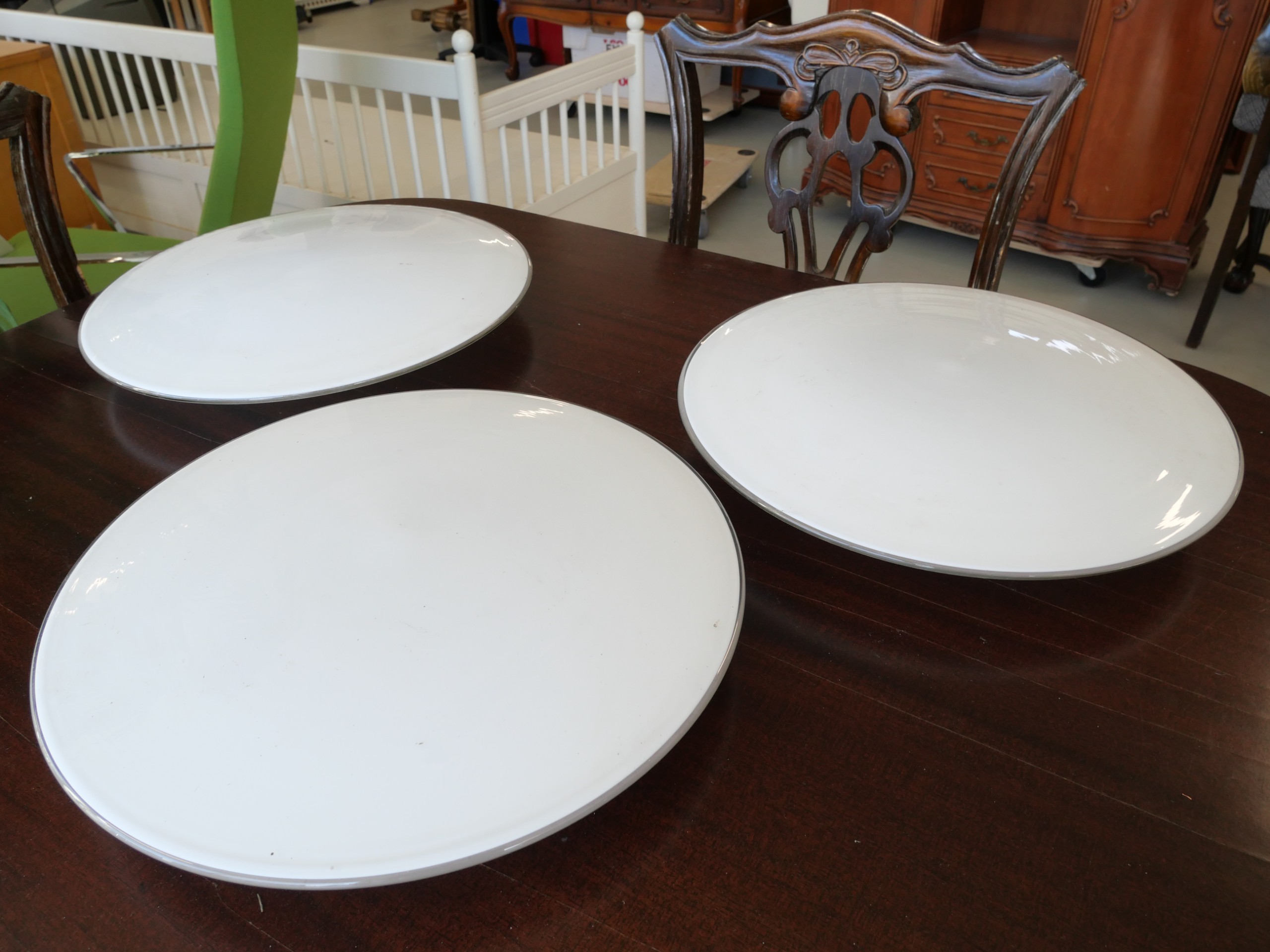 *Valaisimien kuvut - Huutokauppa Ekman