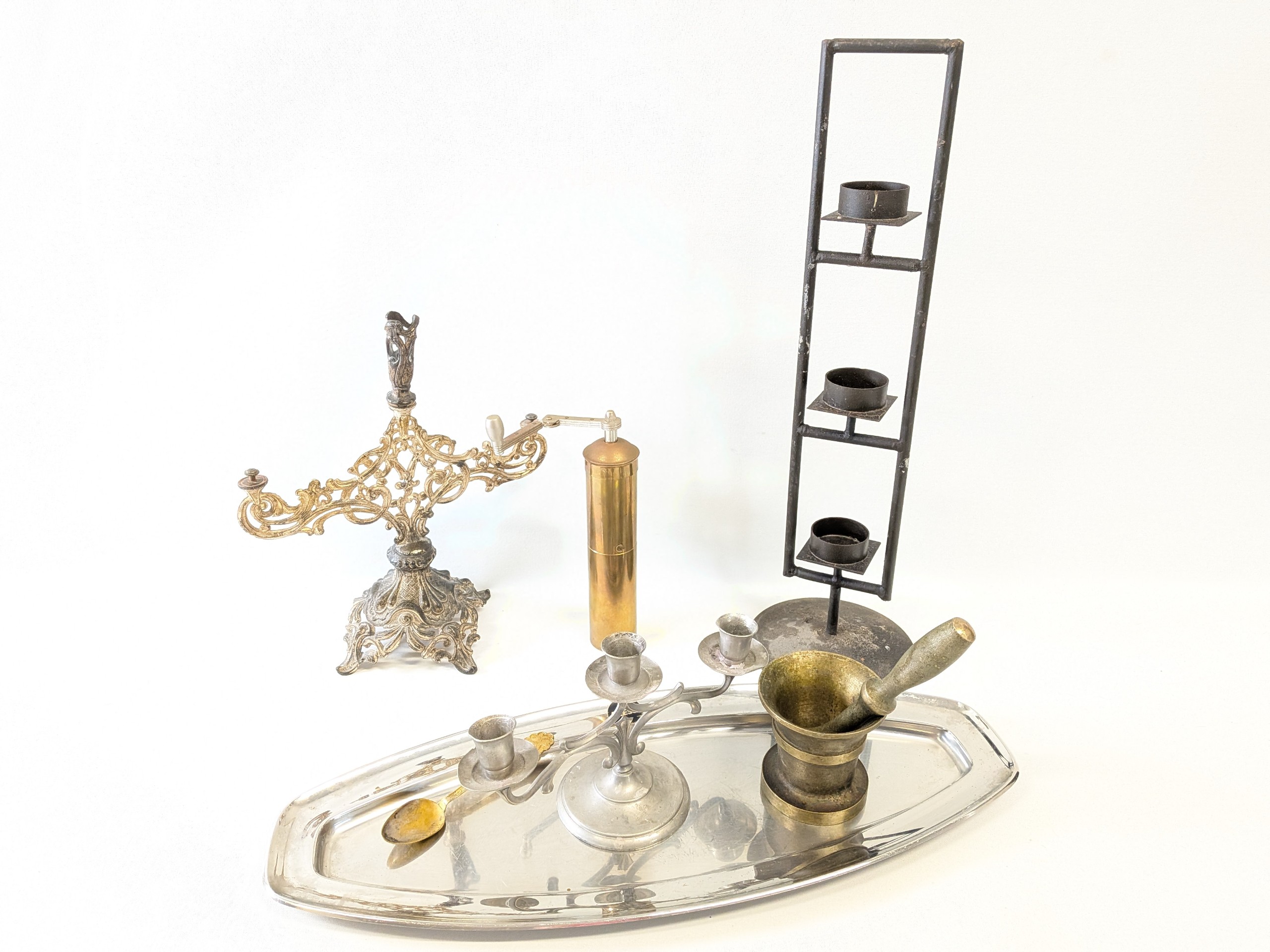 Alessi ym. - Huutokauppa Ekman