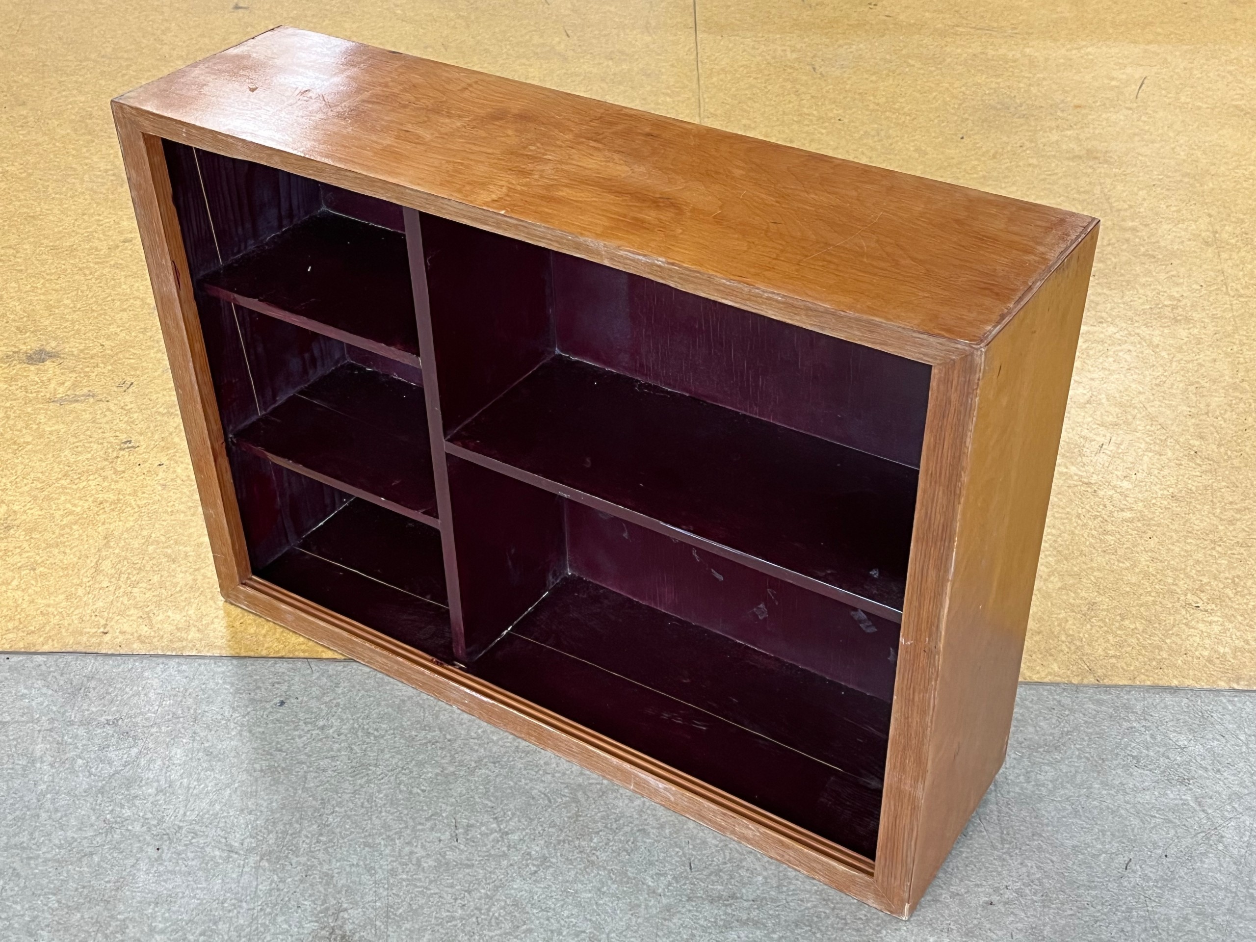 Hylly - Huutokauppa Ekman