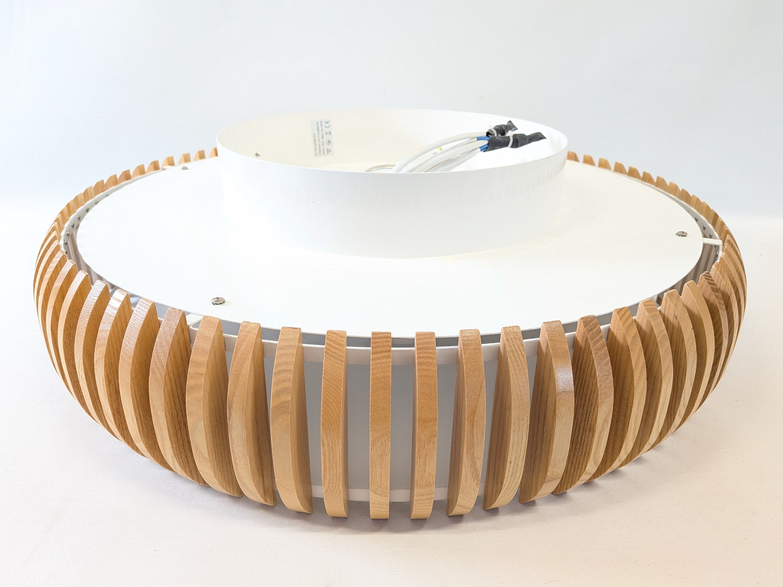 Kattovalaisin - Huutokauppa Ekman