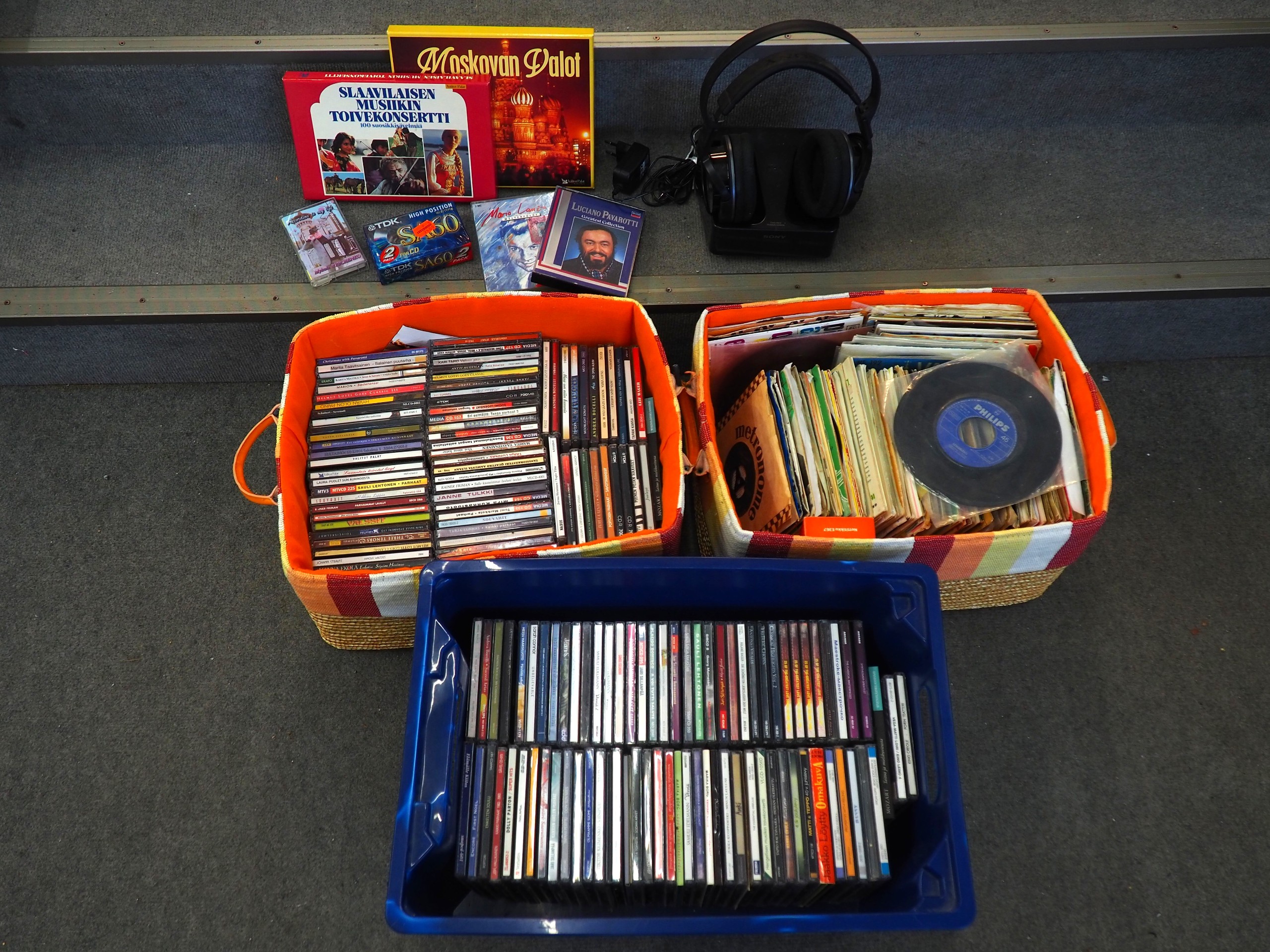 CD:t ym. - Huutokauppa Ekman