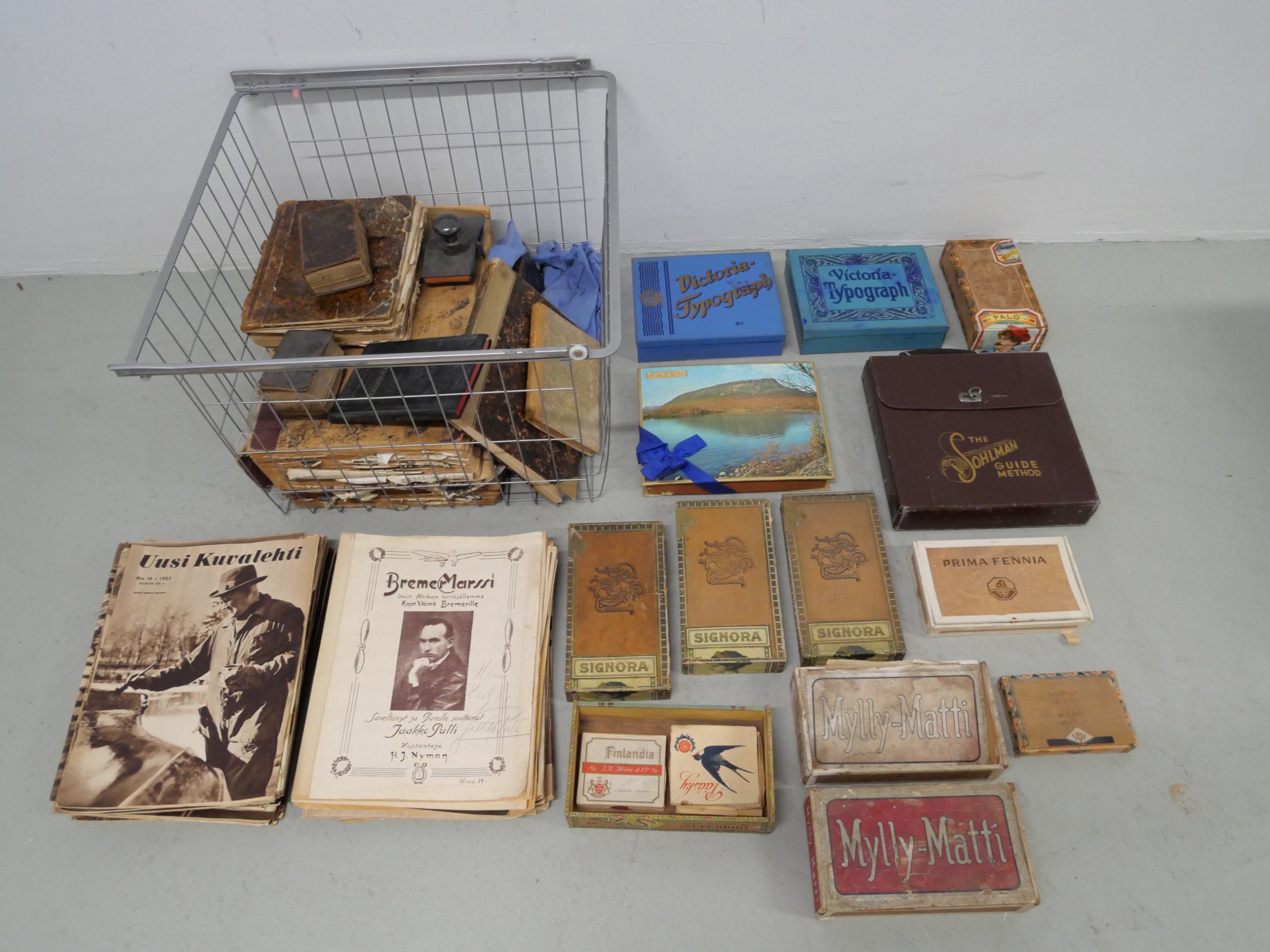 *Rasiat ym. - Huutokauppa Ekman