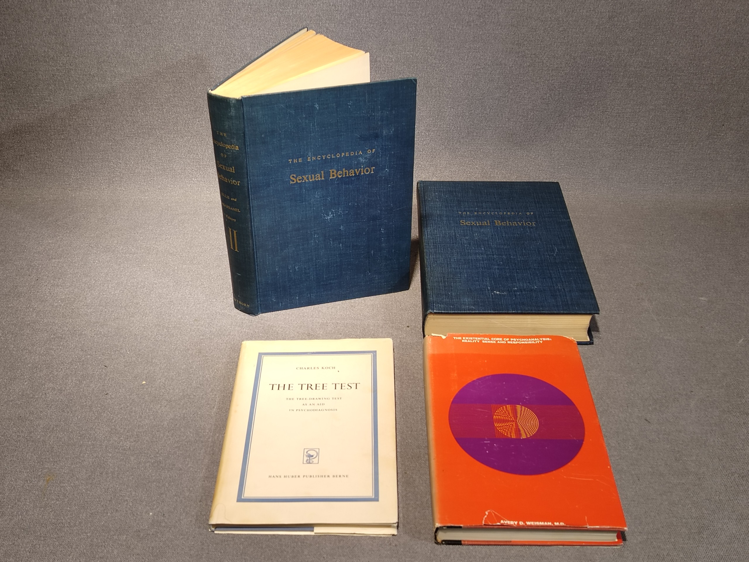 Psykologiakirjat - Huutokauppa Ekman