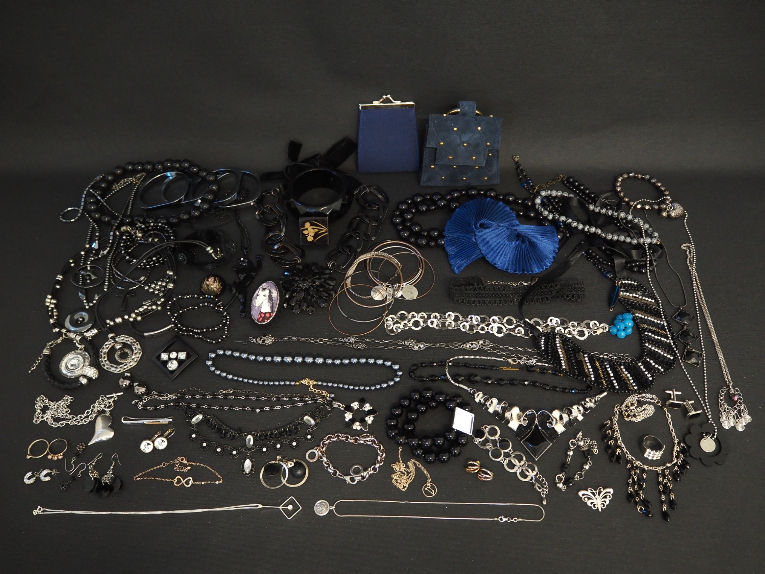 Korut ym. - Huutokauppa Ekman