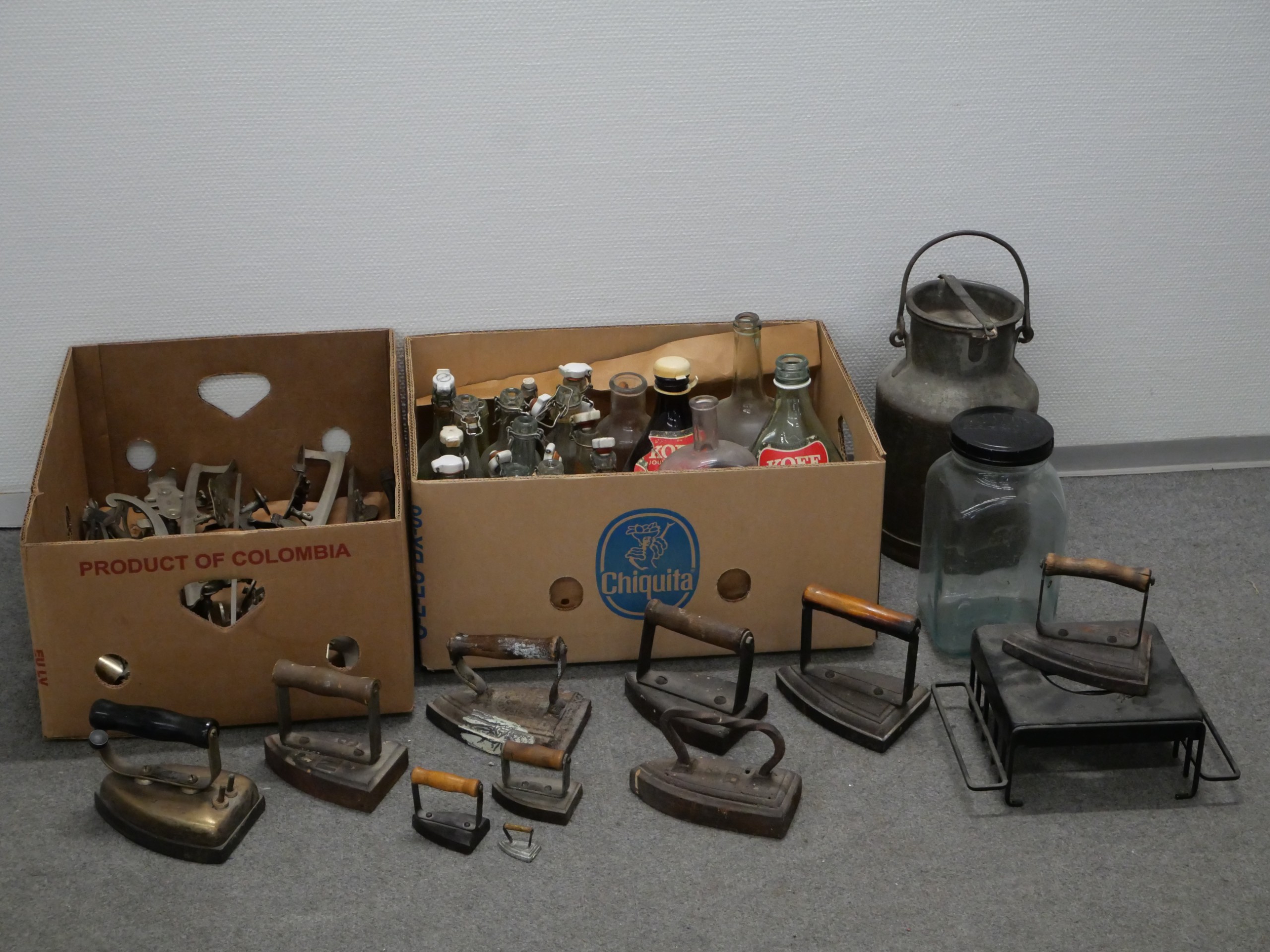 Silitysraudat ym. - Huutokauppa Ekman