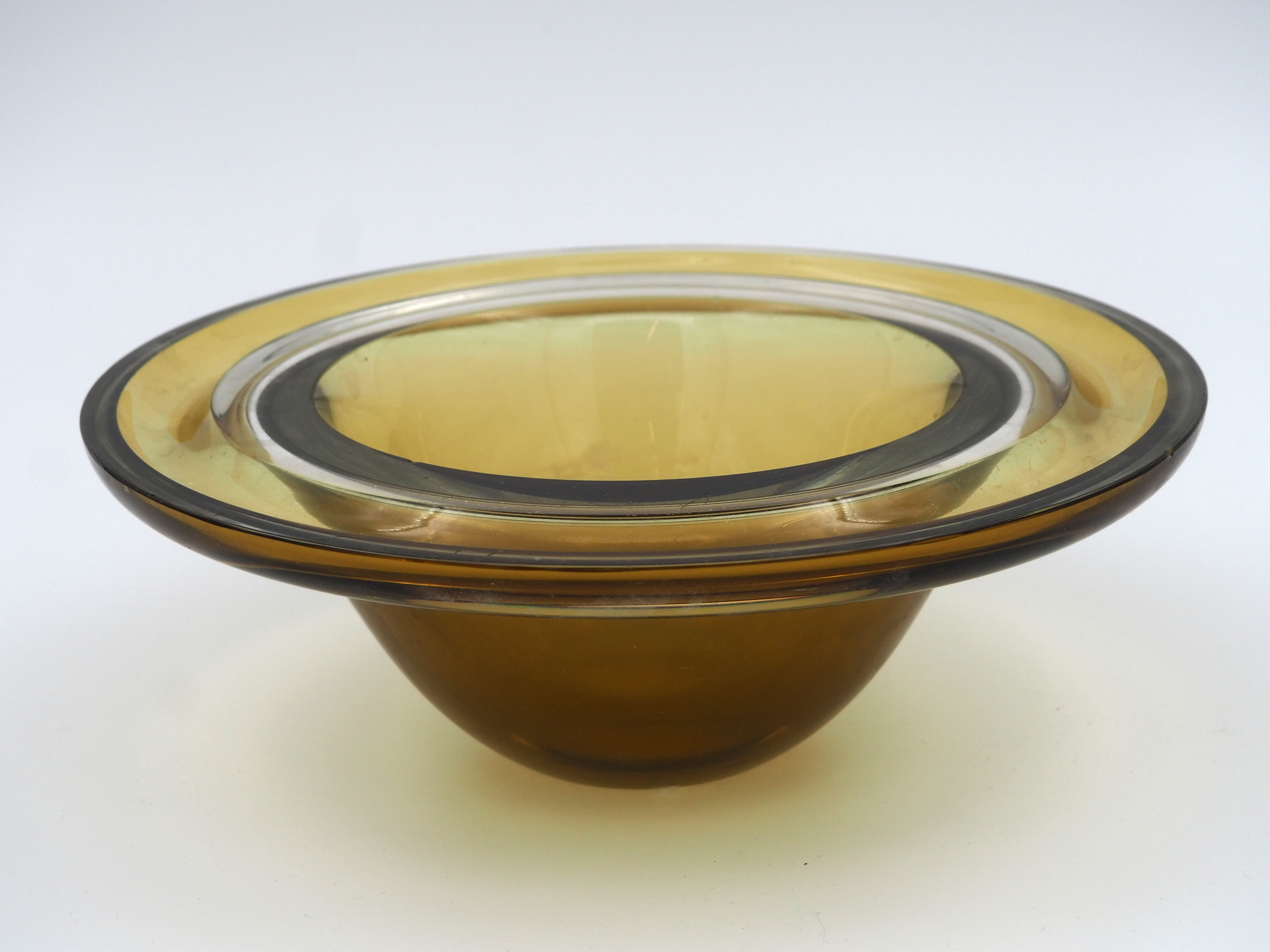 Nuutajärvi Saturnus - Huutokauppa Ekman