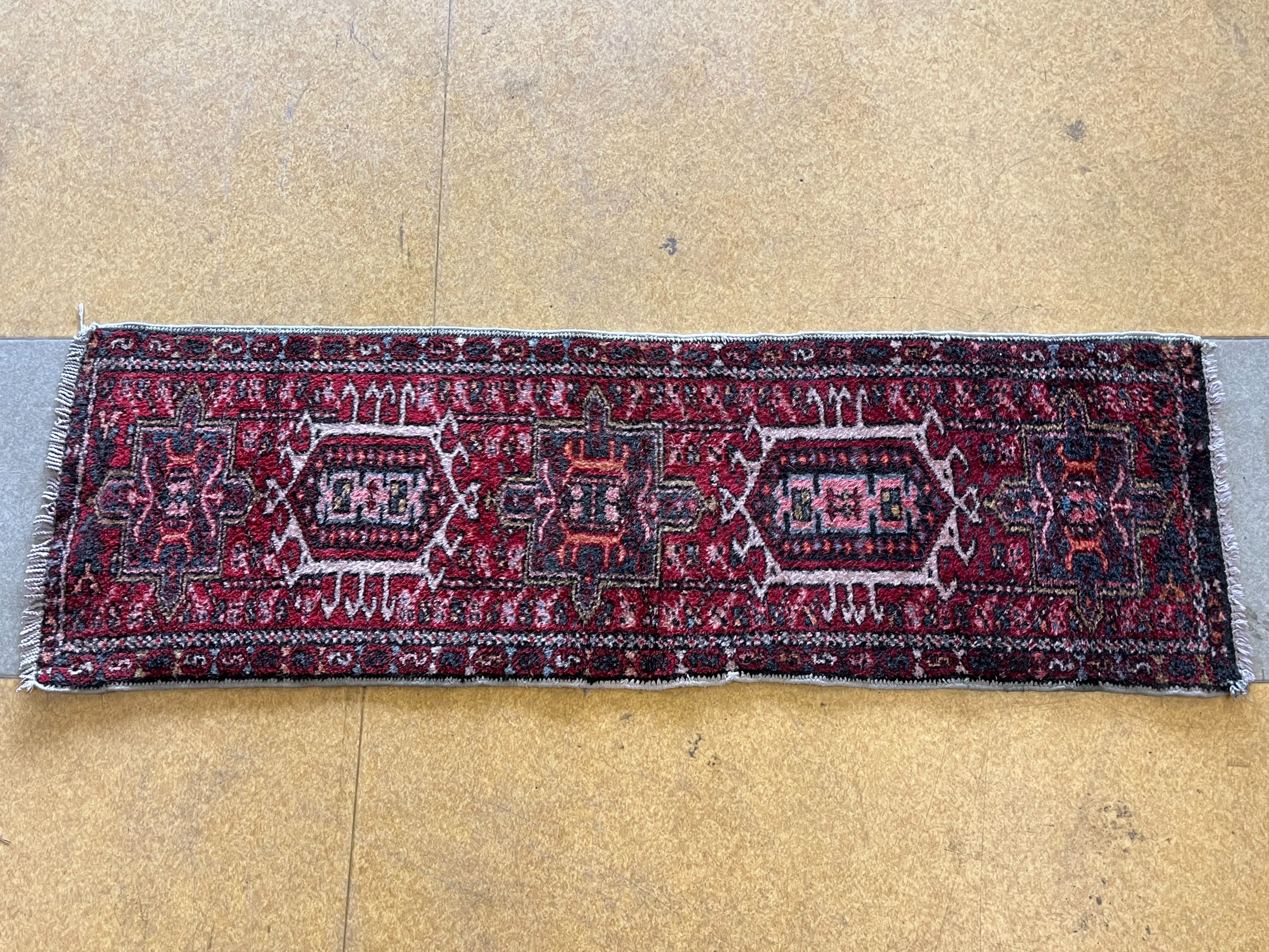 Itämainen matto - Huutokauppa Ekman