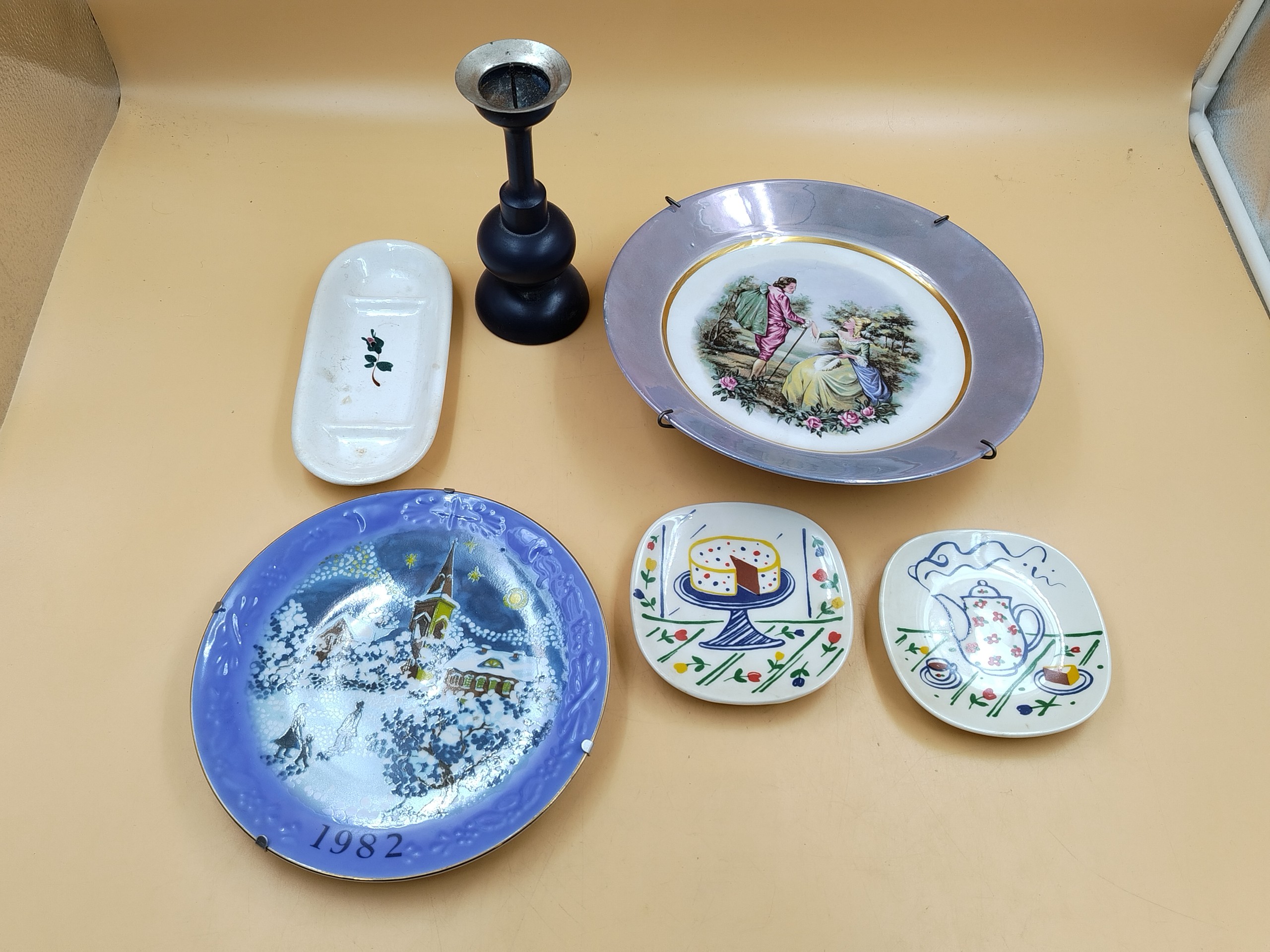 Arabia ym. - Huutokauppa Ekman