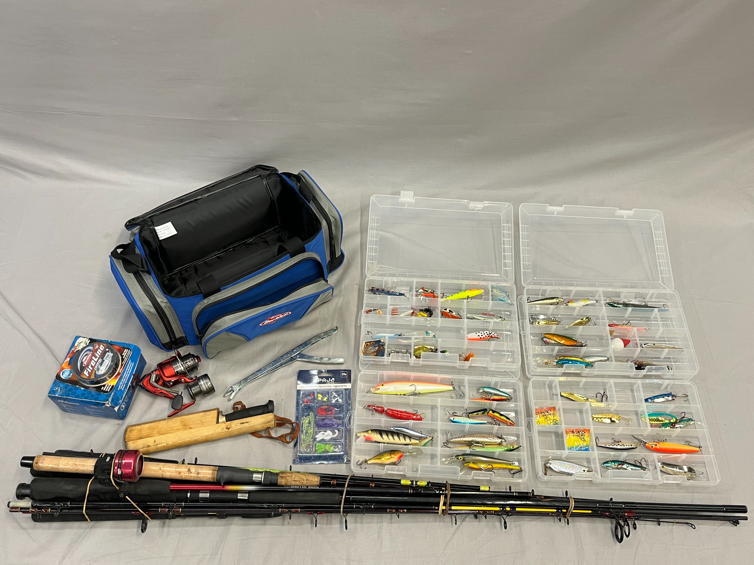 Kalastajan tarvikkeet - Huutokauppa Ekman