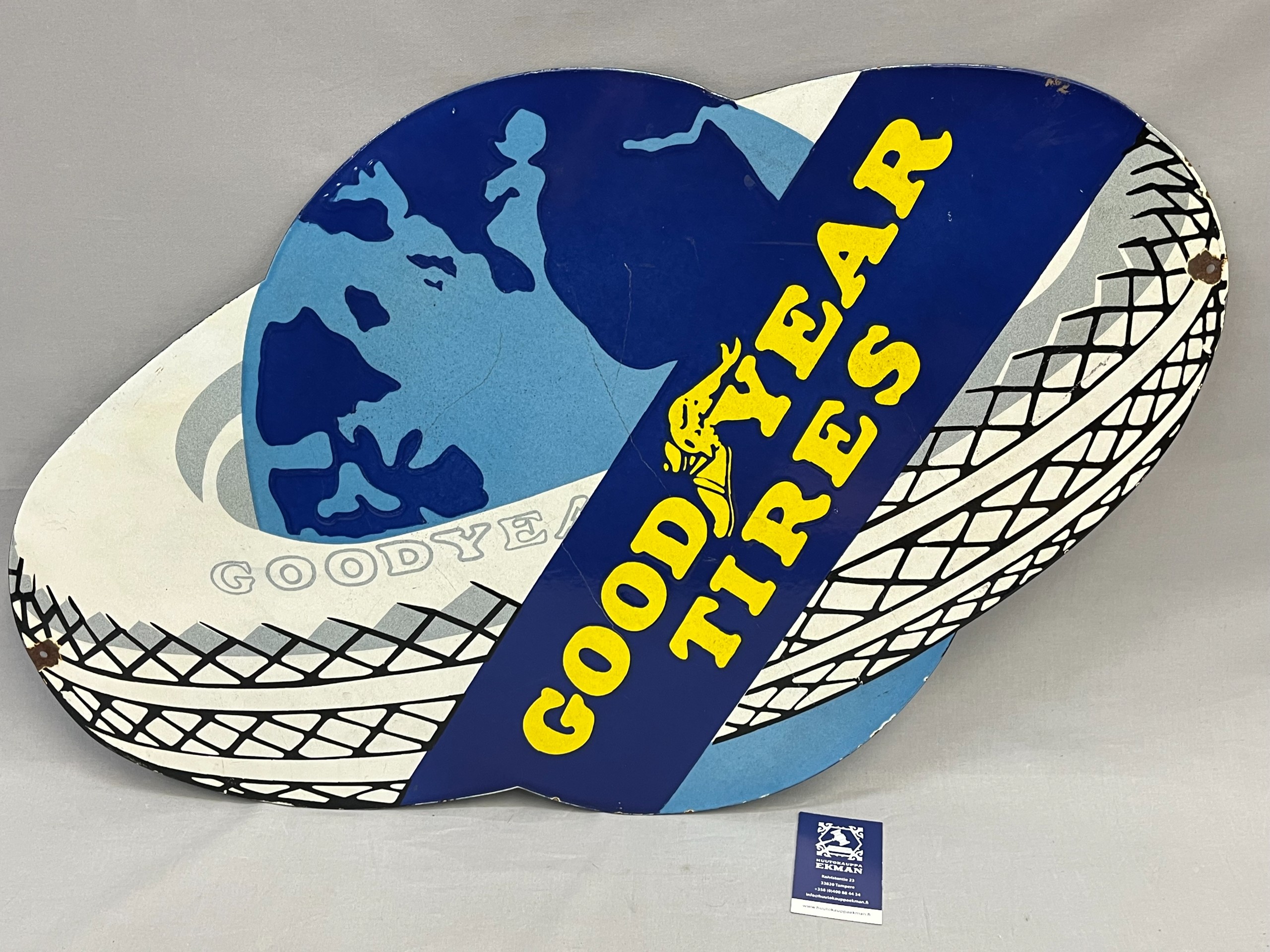 Emalikyltti - Huutokauppa Ekman