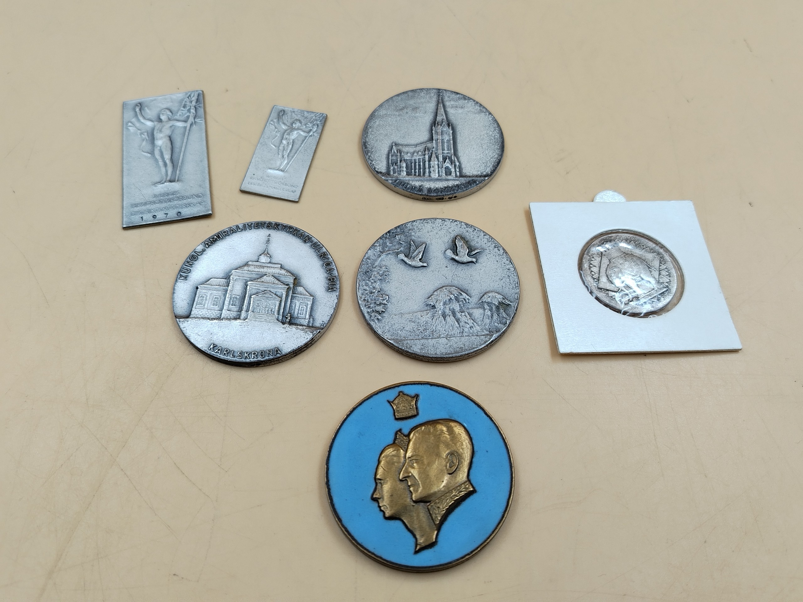 Mitalit ym. - Huutokauppa Ekman