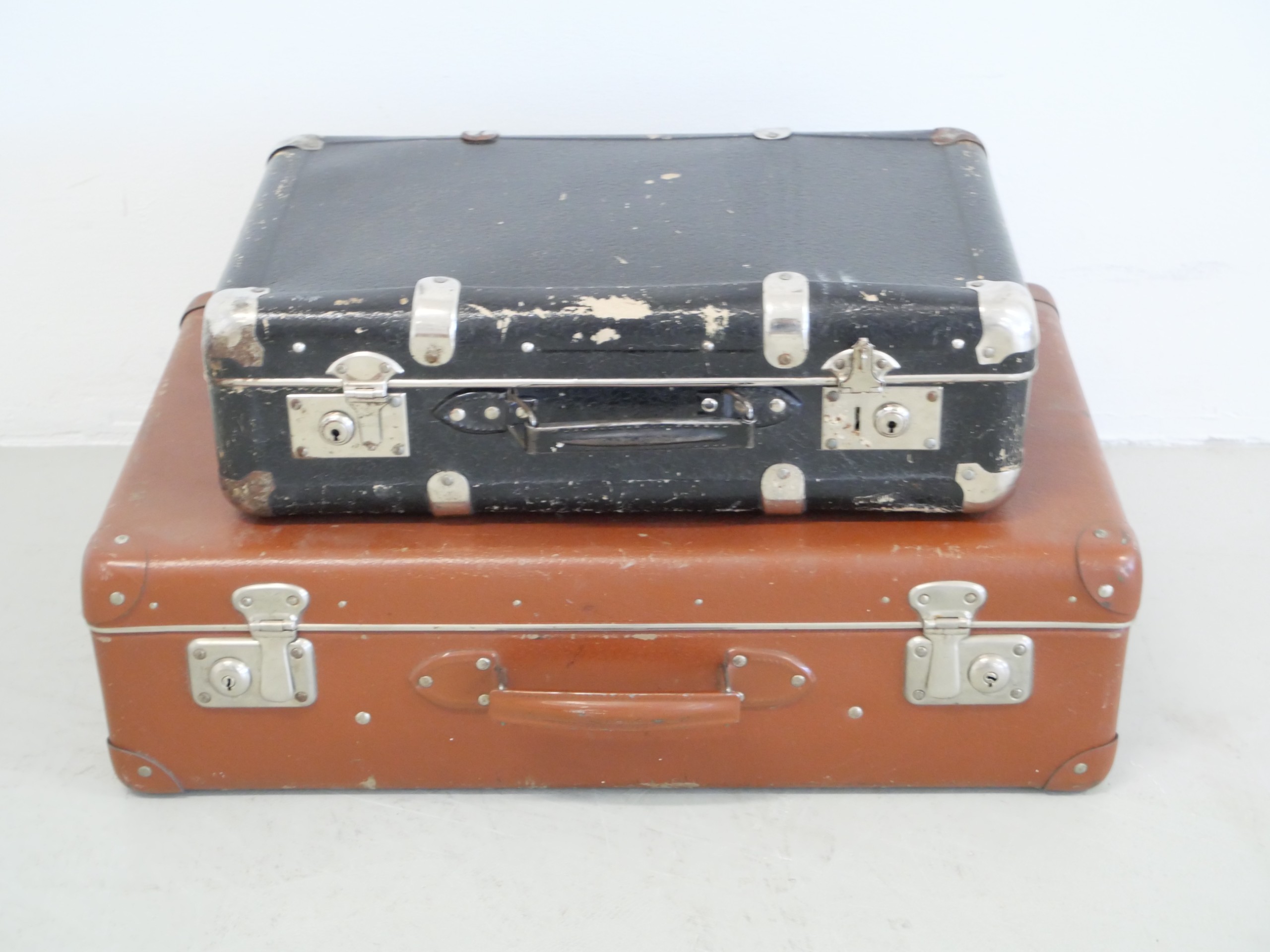 *Matkalaukut - Huutokauppa Ekman